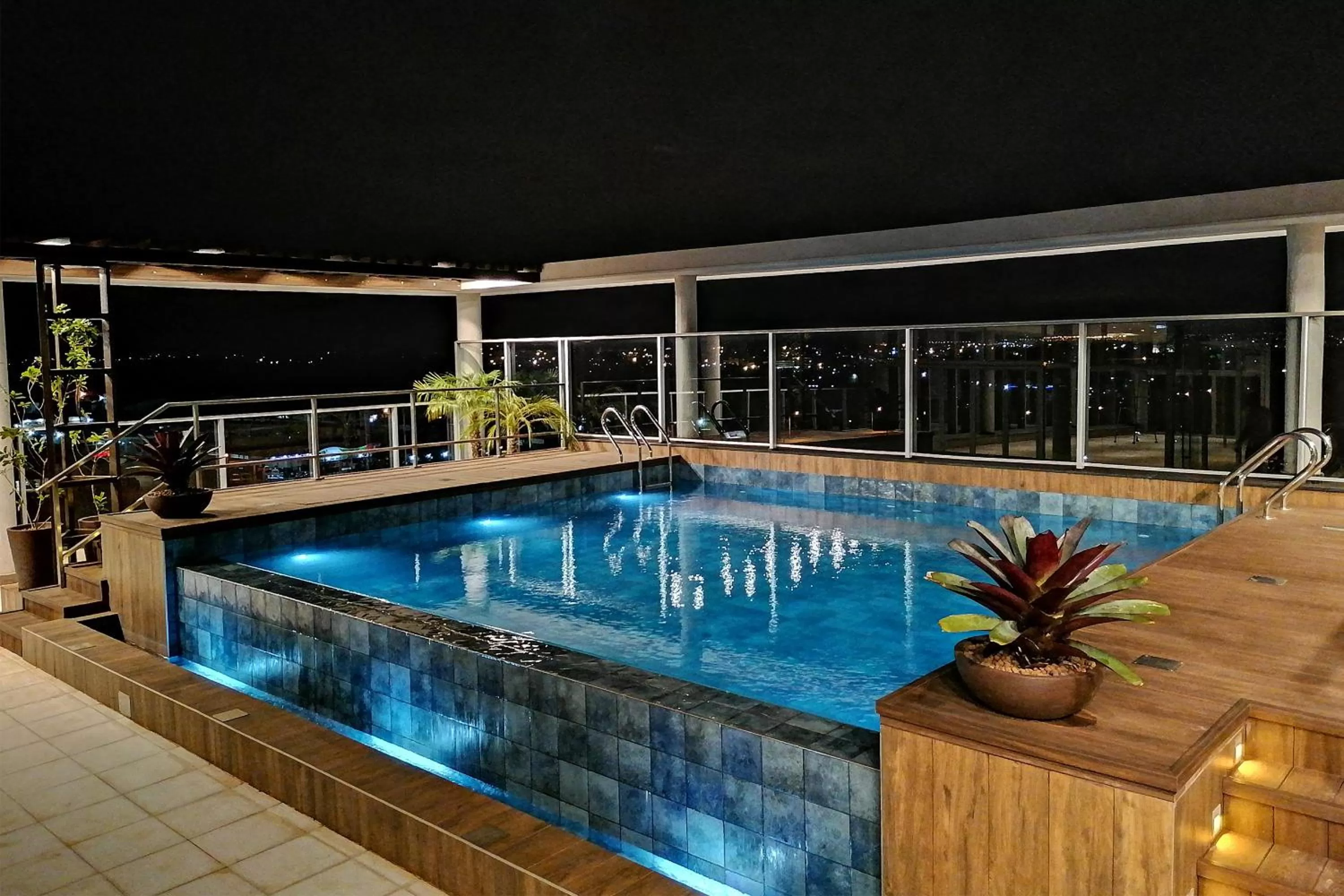 Swimming pool in Dazzler by Wyndham Ciudad del Este