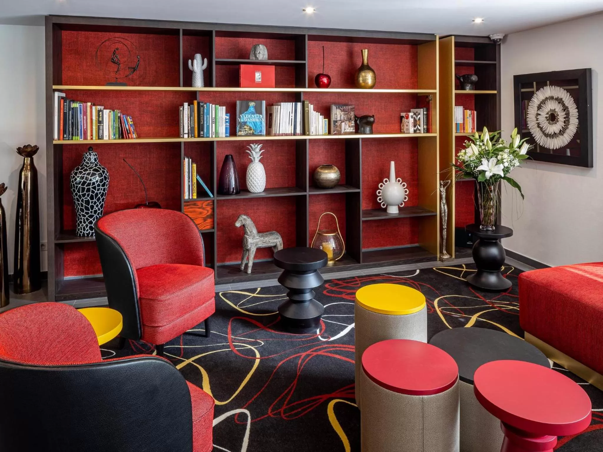 Lobby or reception in Hôtel Villa La Florangerie - SPA & Piscine