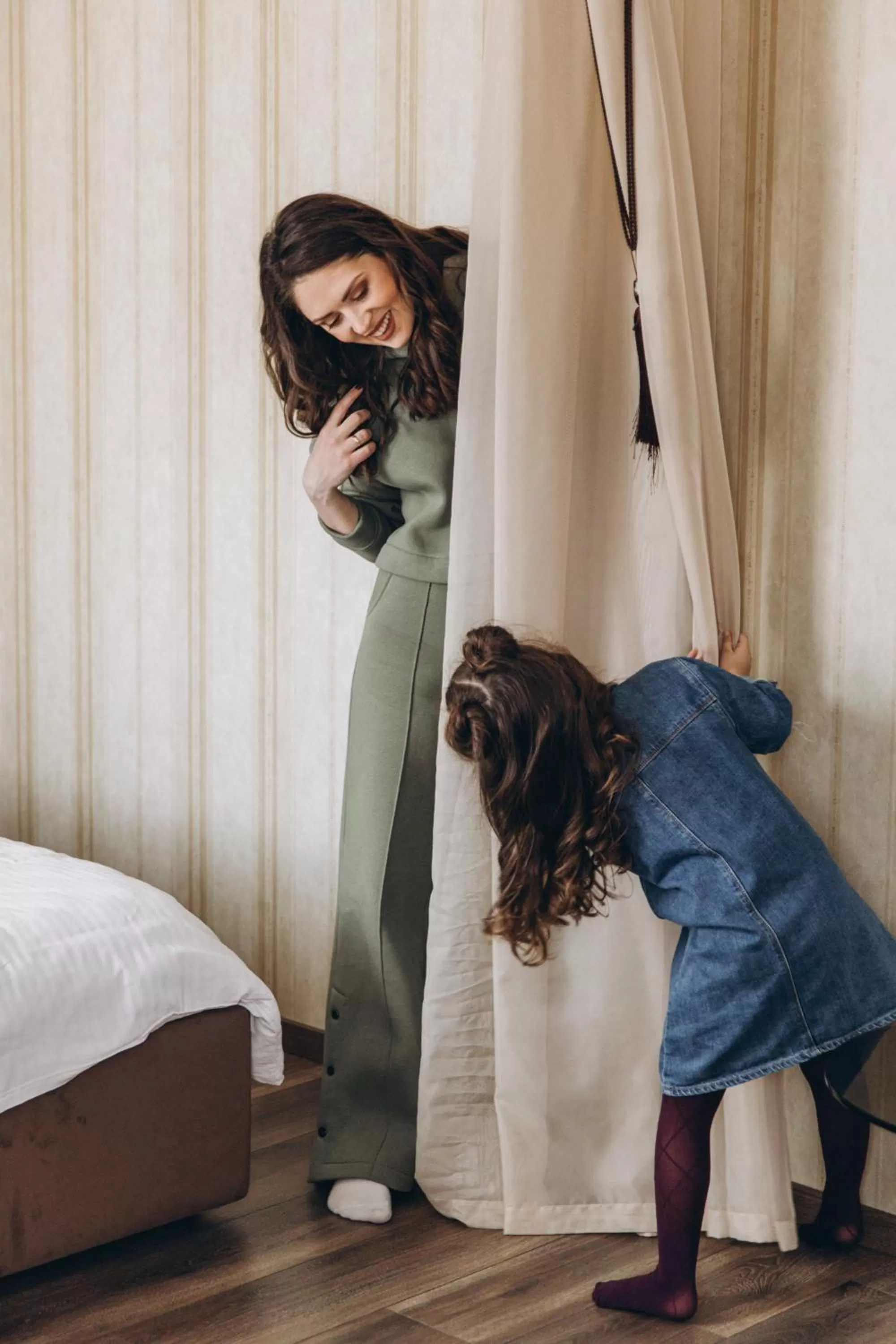 People in Hotel "Mandarin Clubhouse"