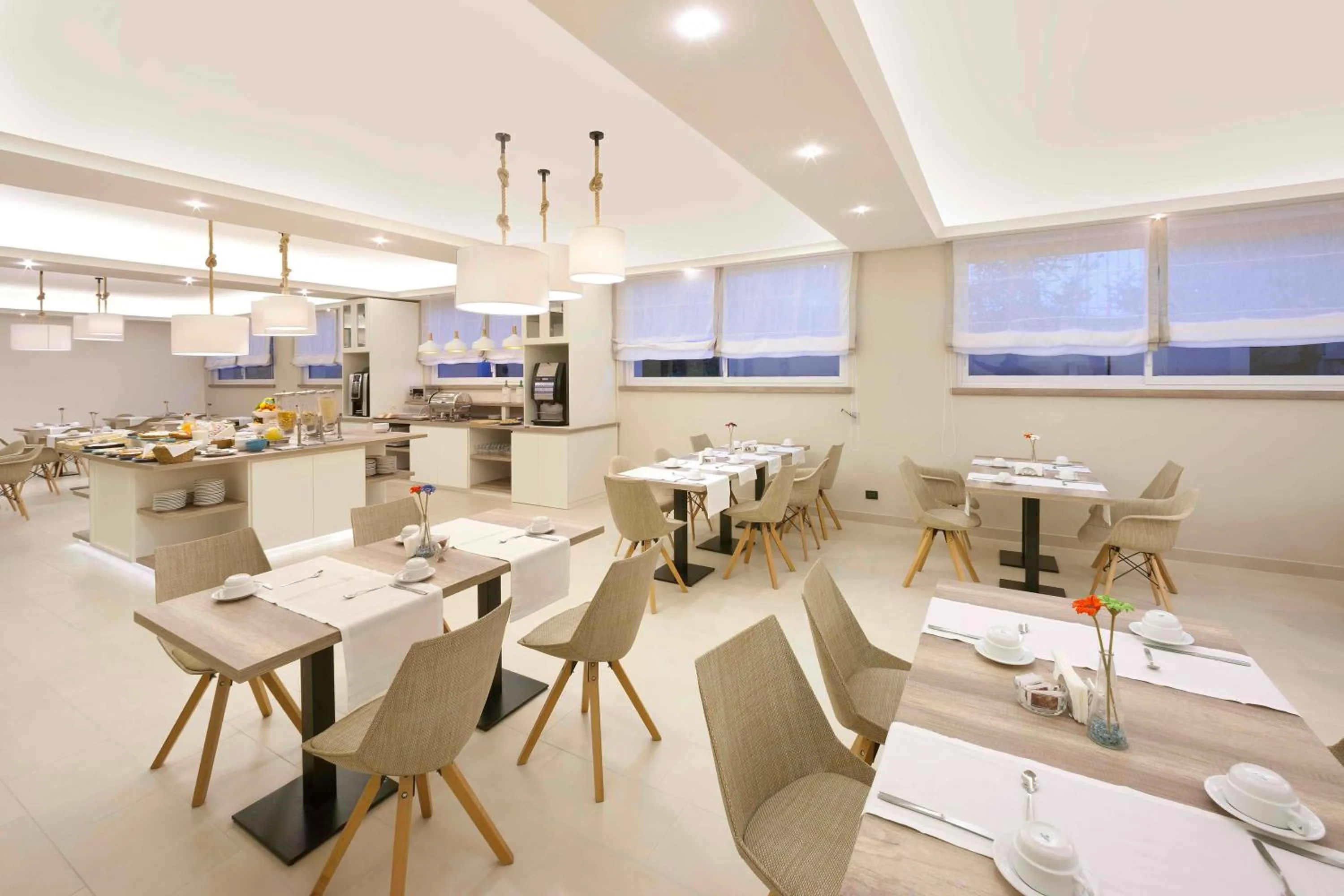 Restaurant/places to eat in Hotel Rivage