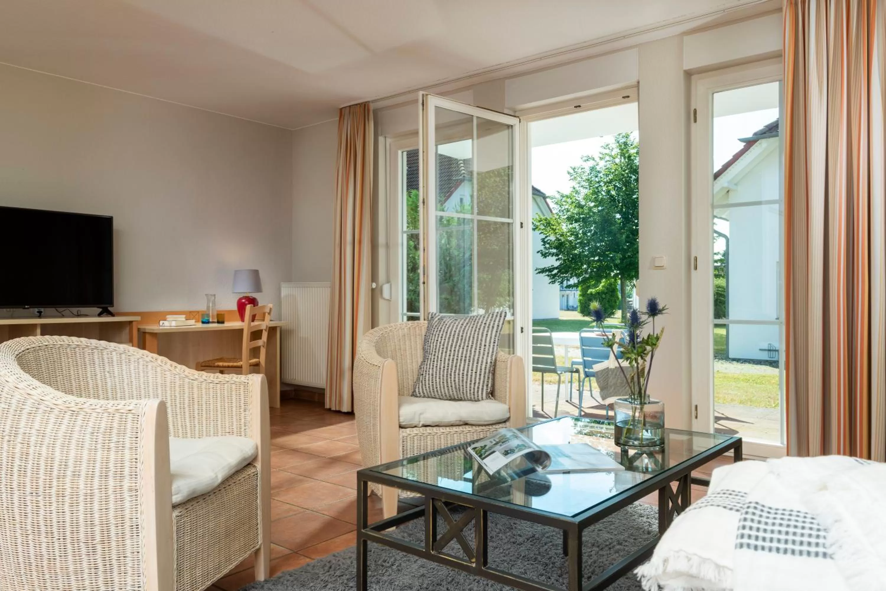 Living room in Precise Resort Rügen Apartments & SPLASH Erlebniswelt