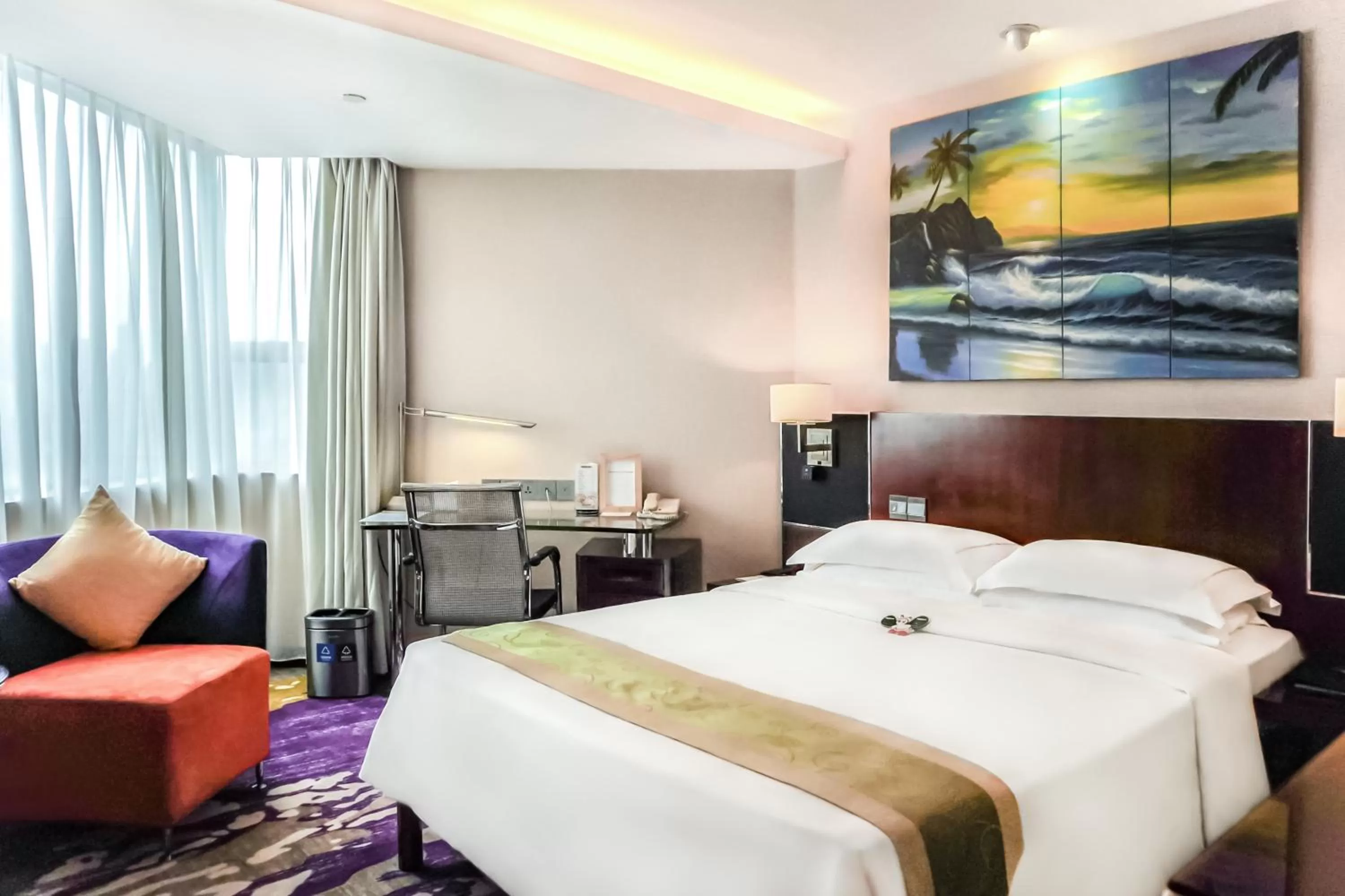 Bedroom in The Pavilion Century Tower (Huaqiang NorthBusiness Zone)