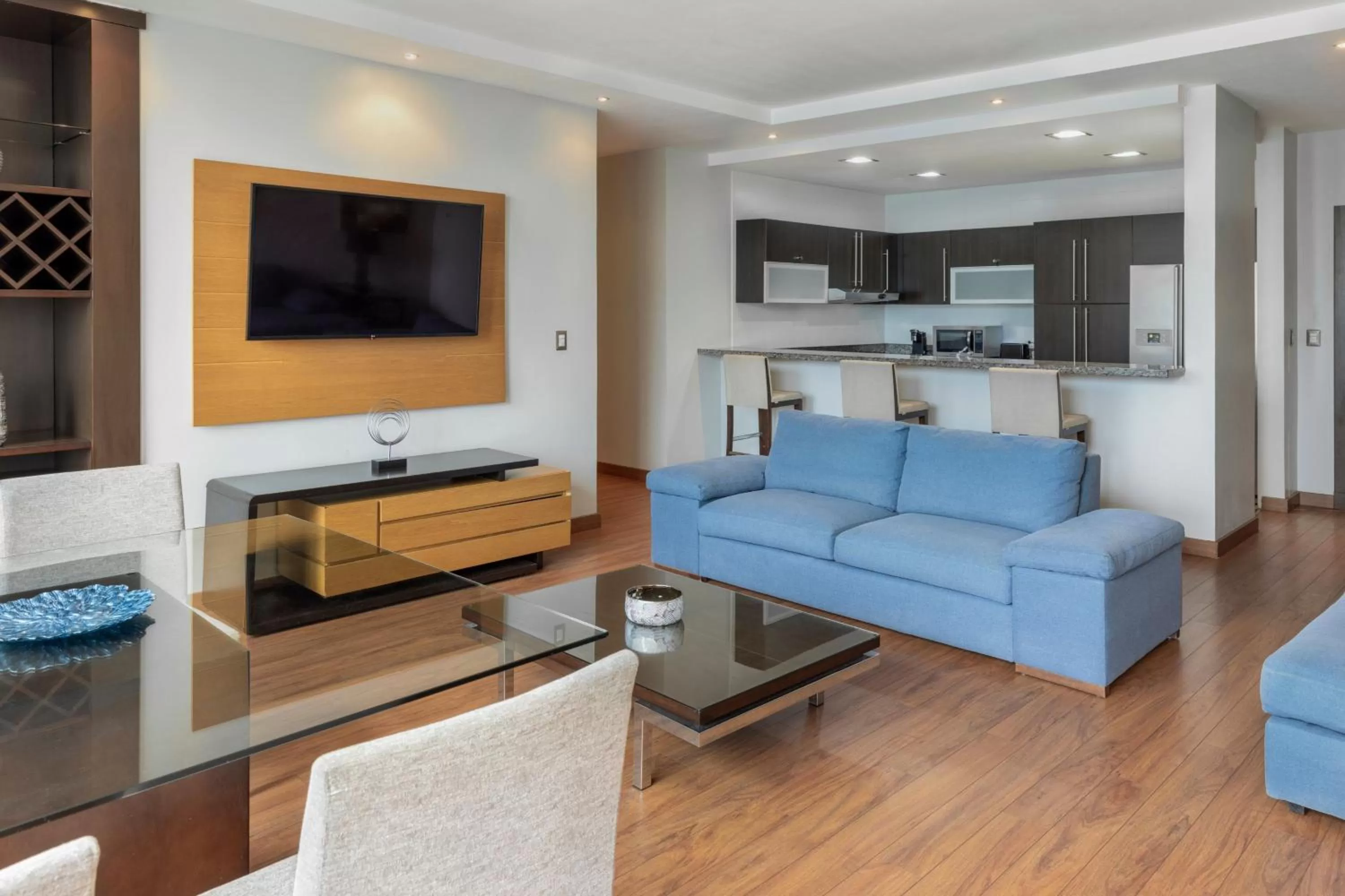 Living room in Marriott Executive Apartments Panama City, Finisterre