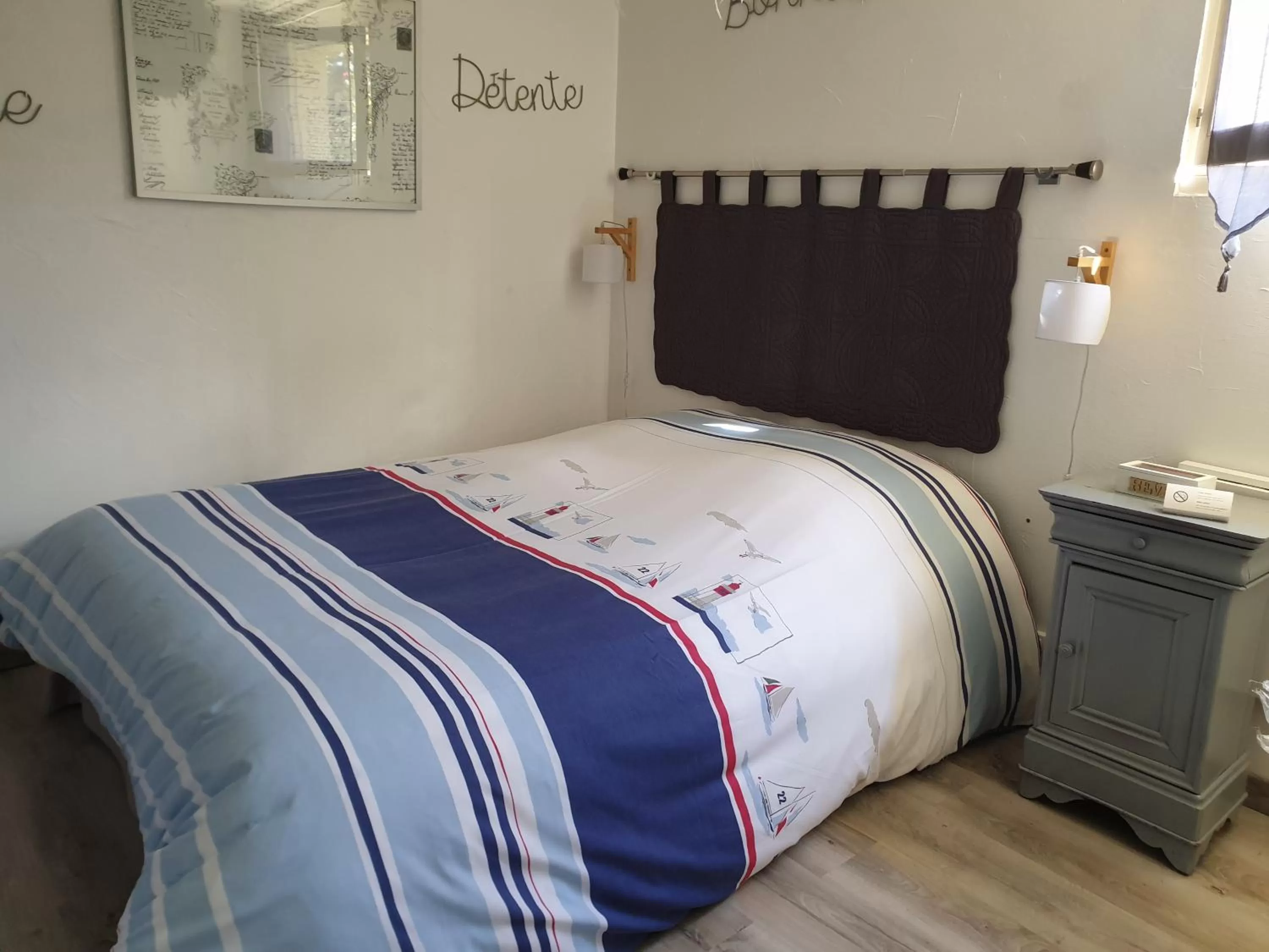 Bed in LA MAISON DE NACRE