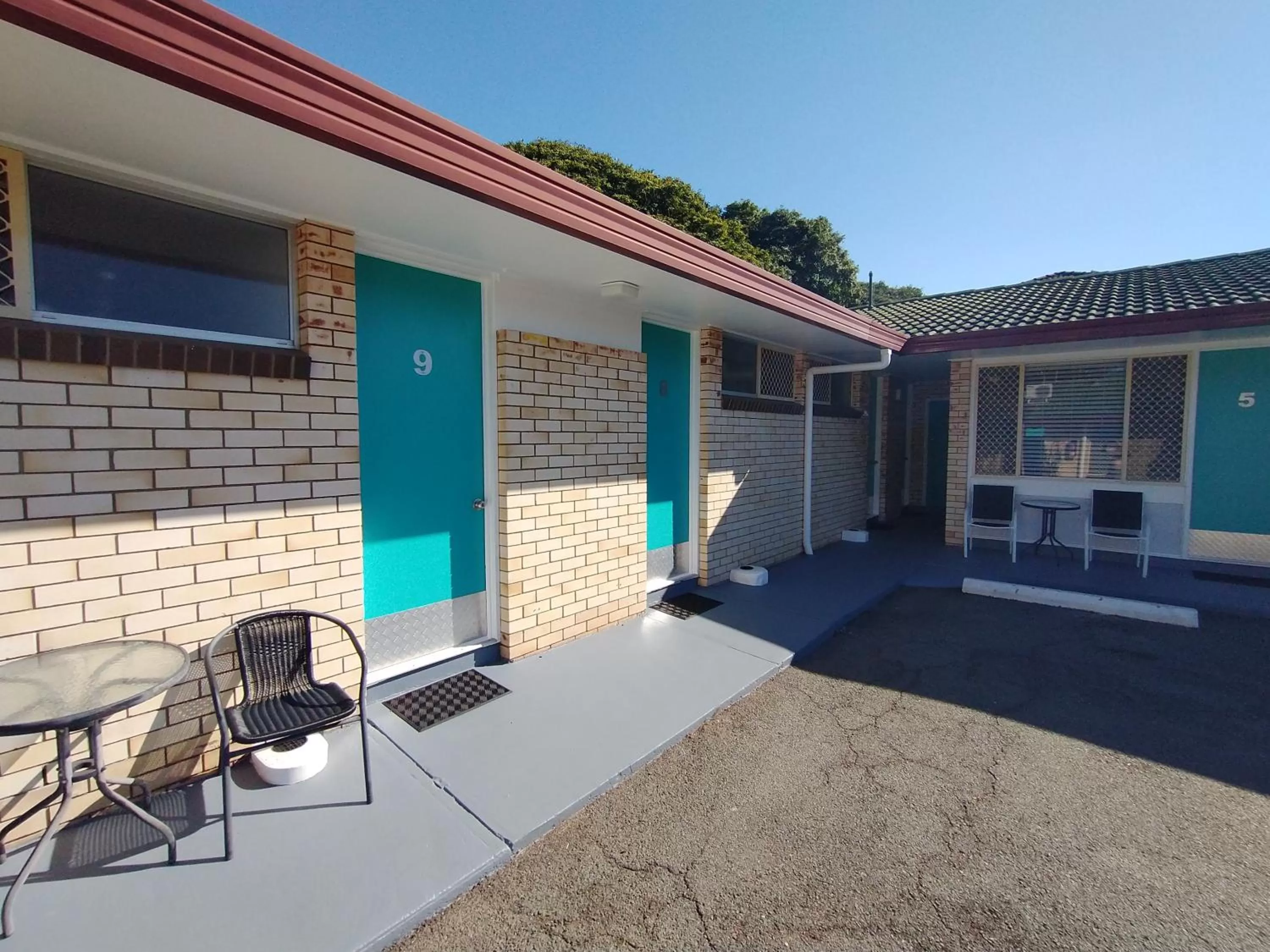 Property building in Aspley Sunset Motel