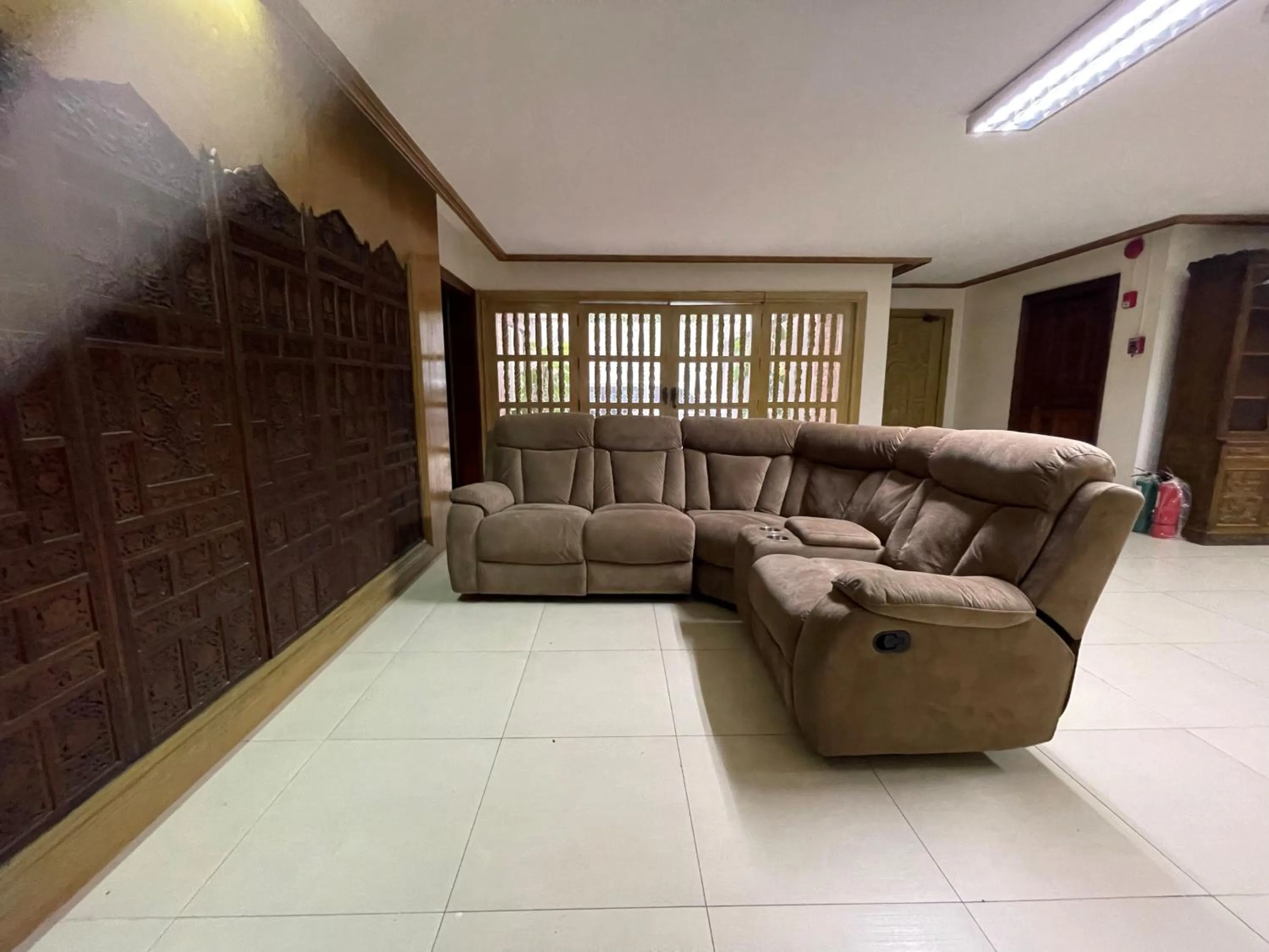 Living room in 1888 Staycation Inn by Cocotel