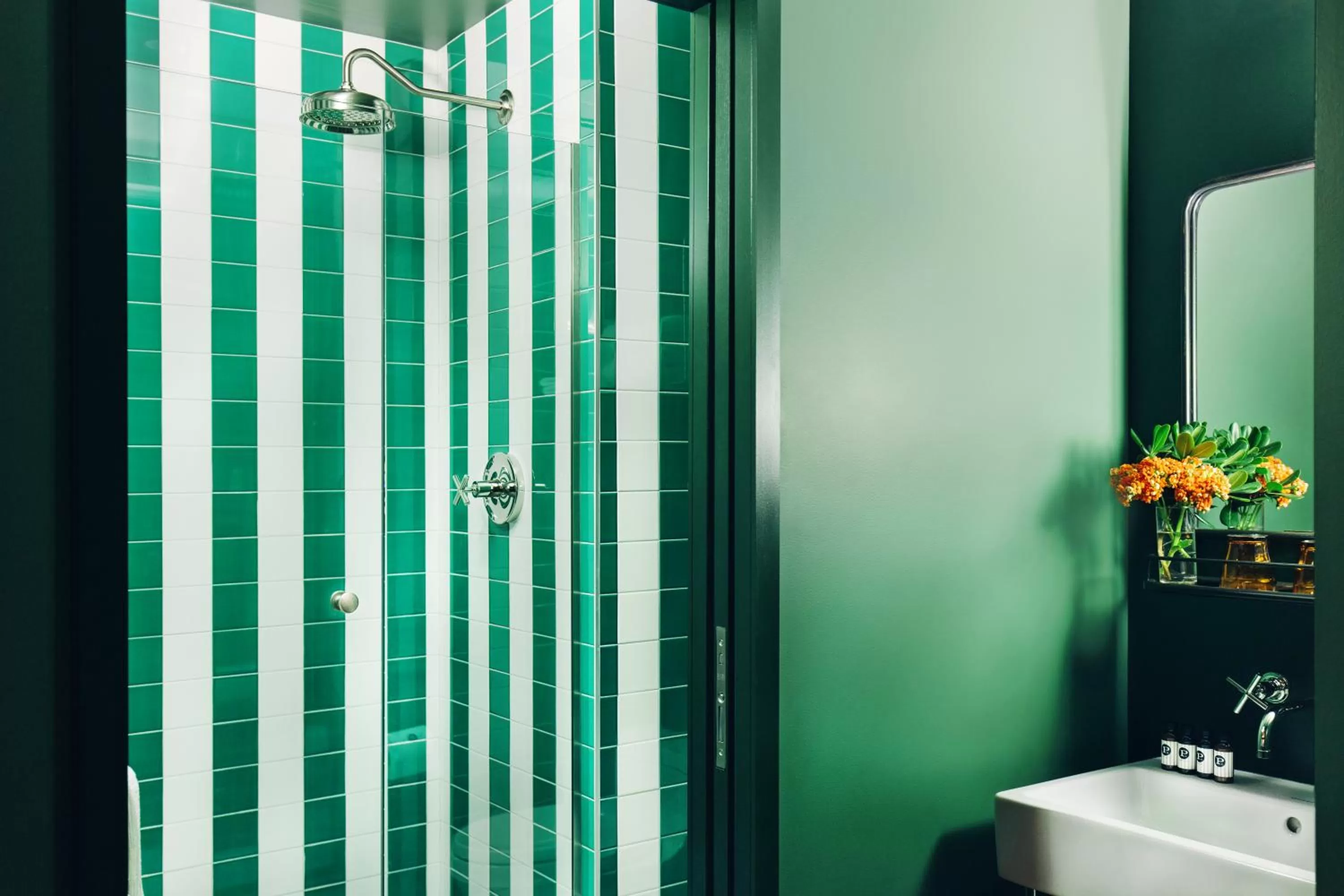 Bathroom in Palihotel Seattle