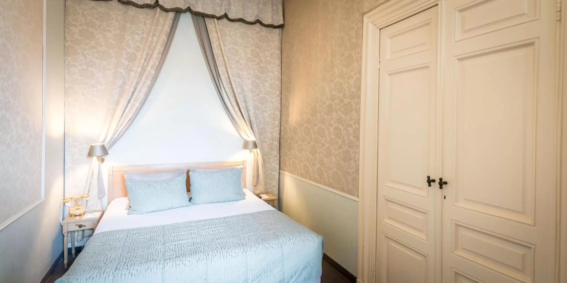 Bedroom, Bed in Hotel Jan Brito