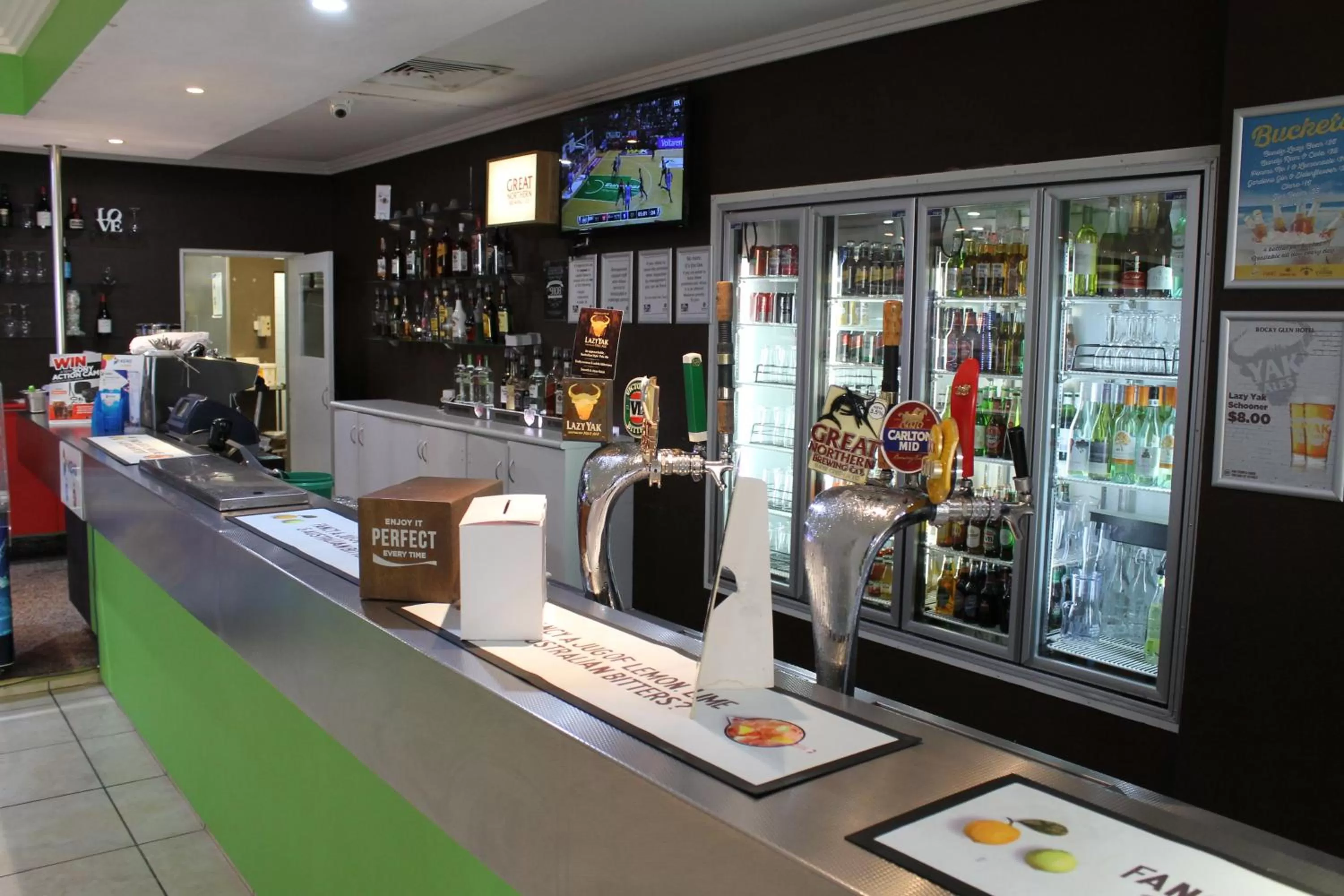 Lounge or bar in Rocky Glen Hotel Motel Gladstone