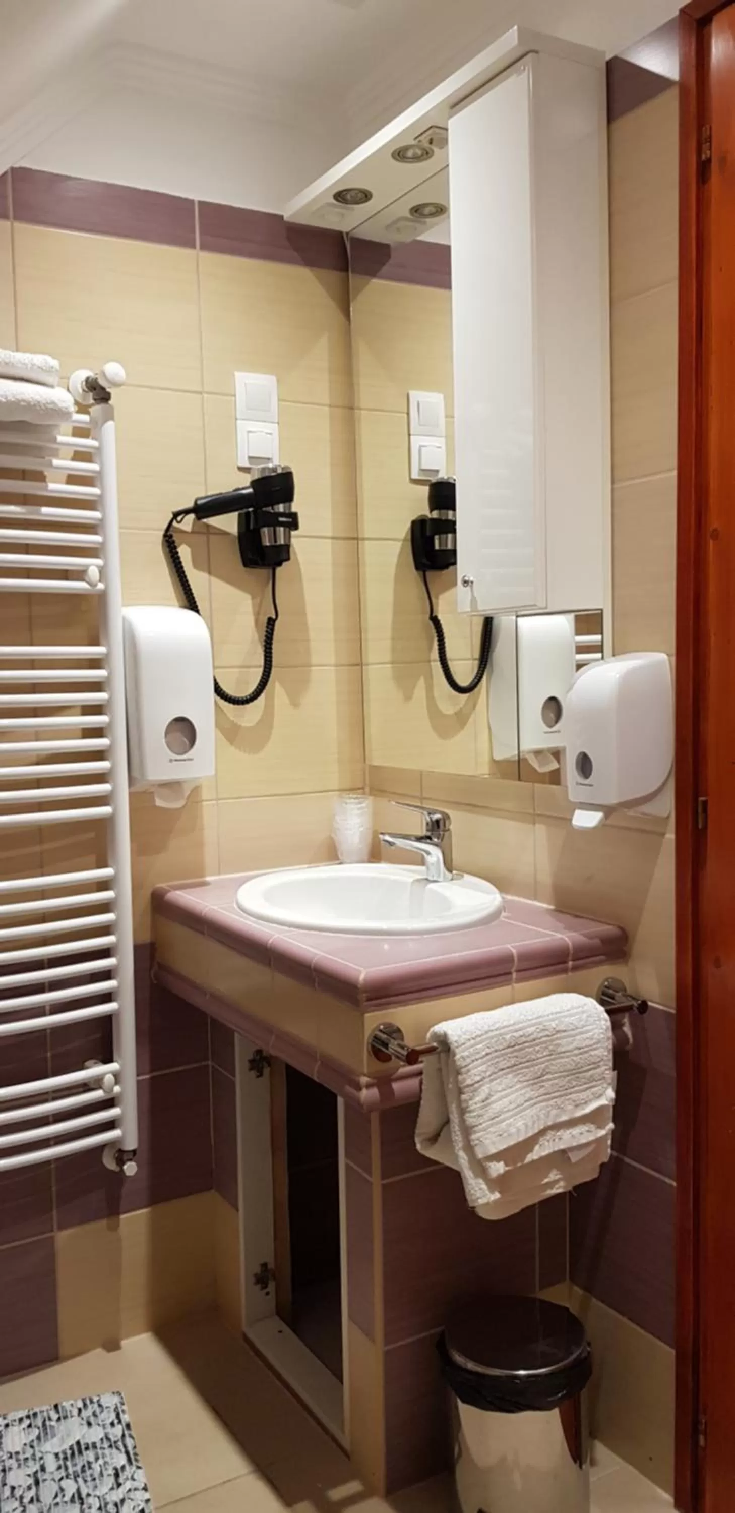 Central Panzió Gyula