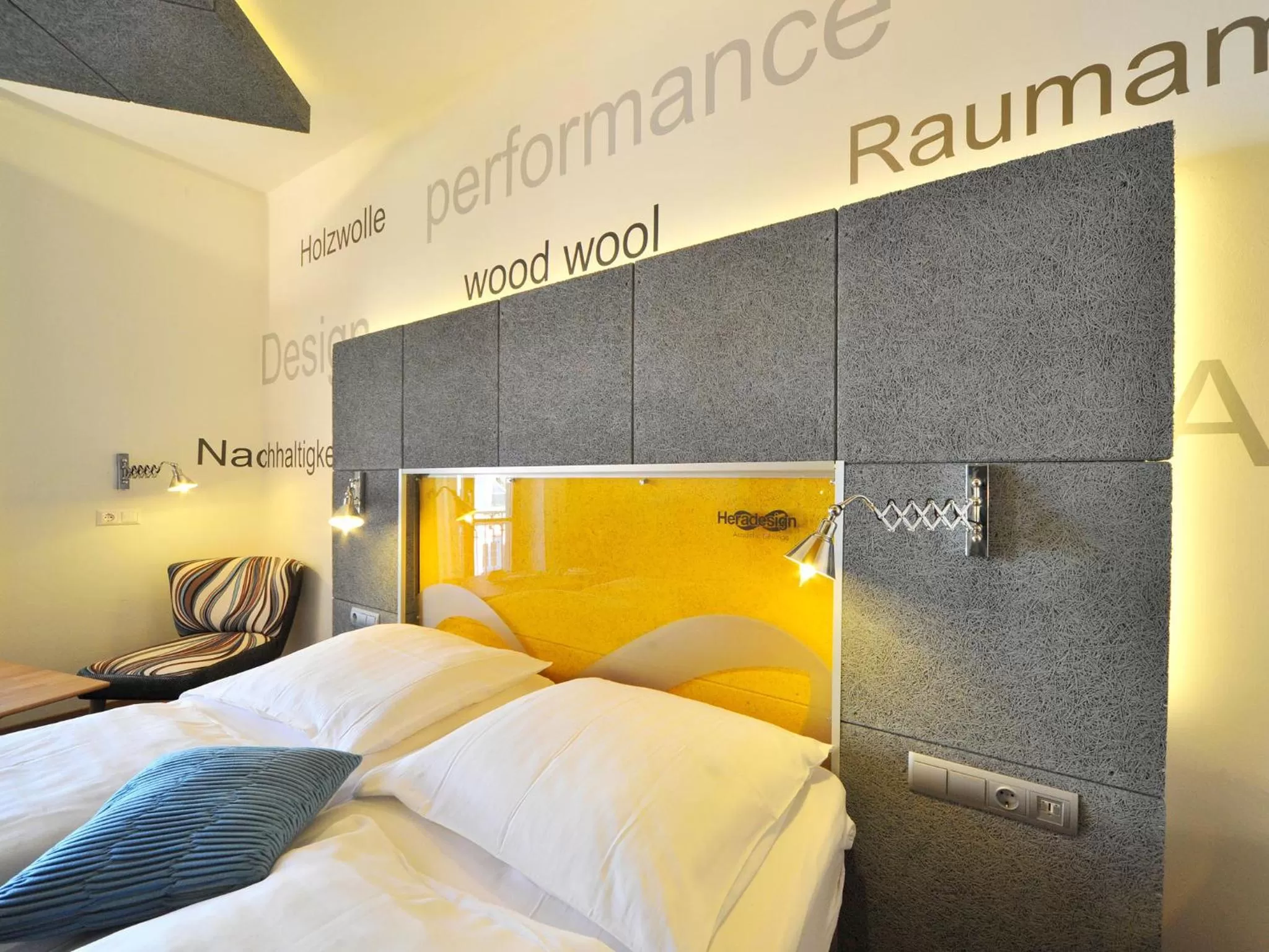 Bedroom, Bed in Erlebnis Post - Stadthotel mit EigenART