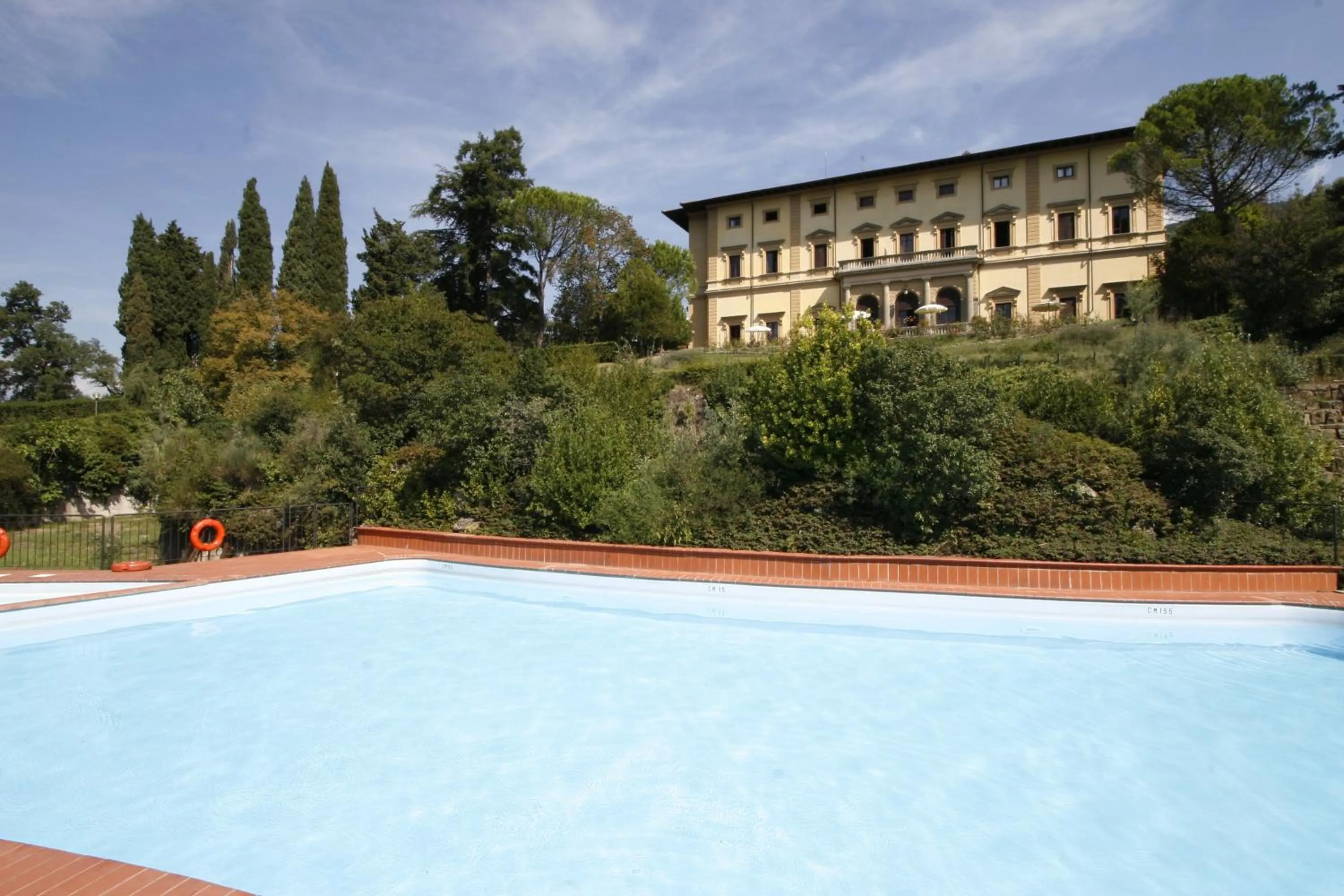 Swimming pool in Villa Pitiana