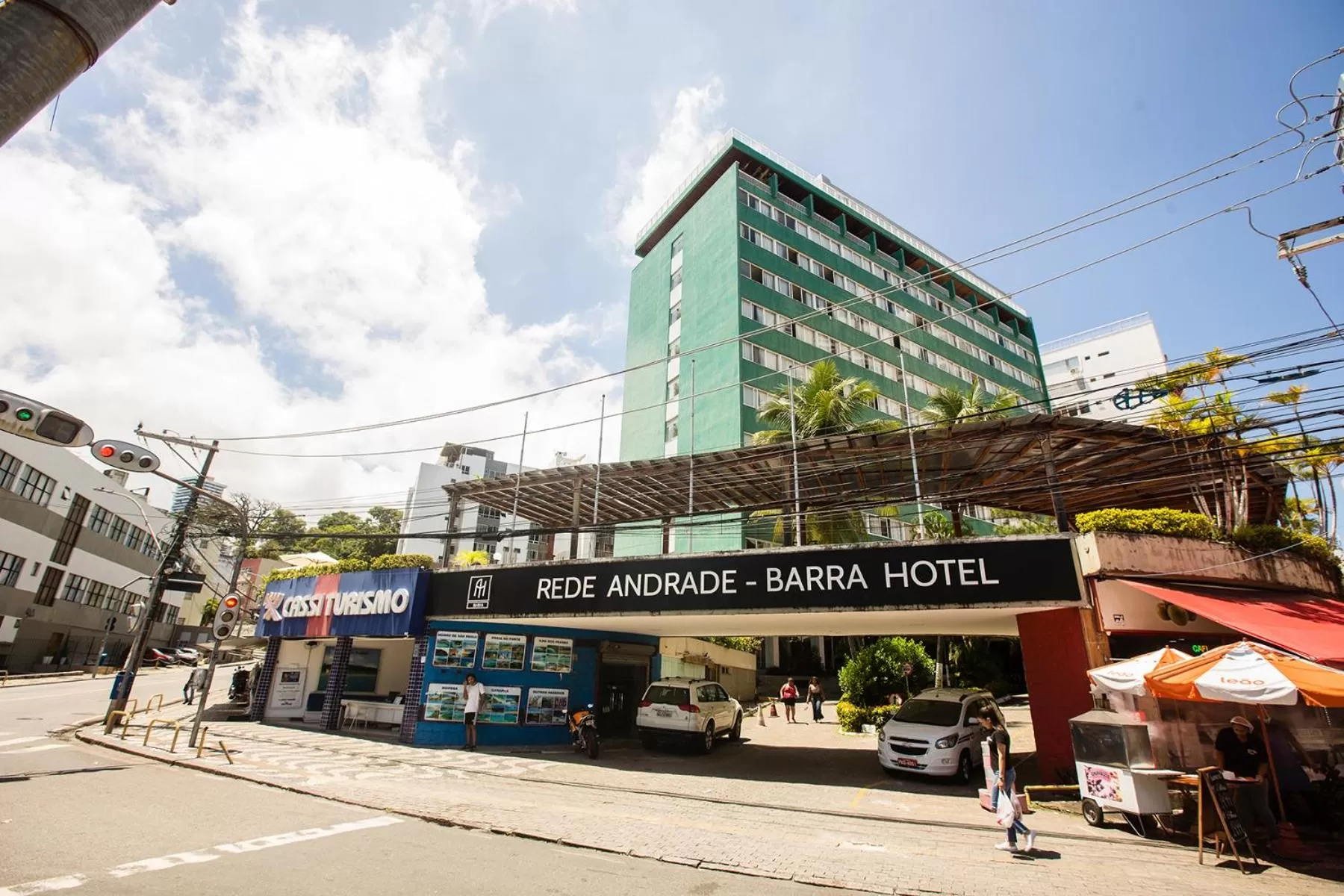 Facade/entrance in Rede Andrade Barra