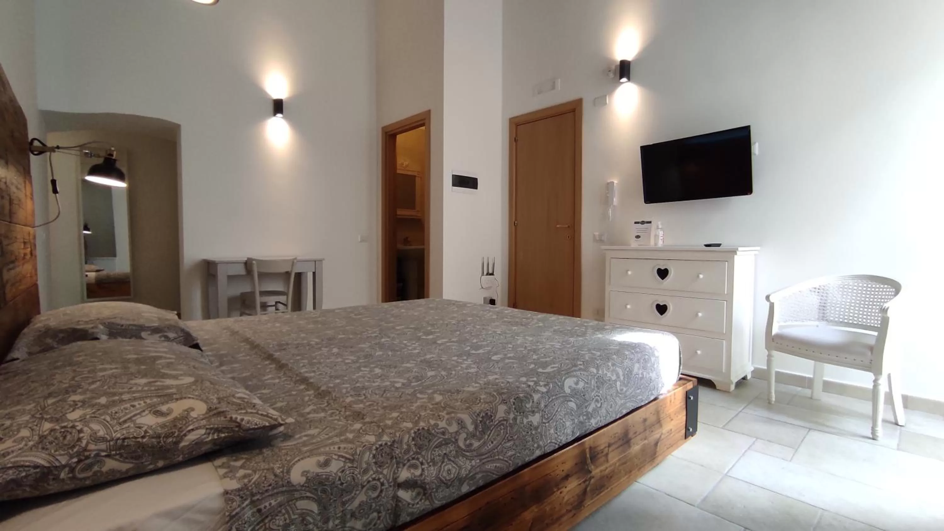 Bedroom, Bed in ''B&B Santa Rita Corato fitta camere''