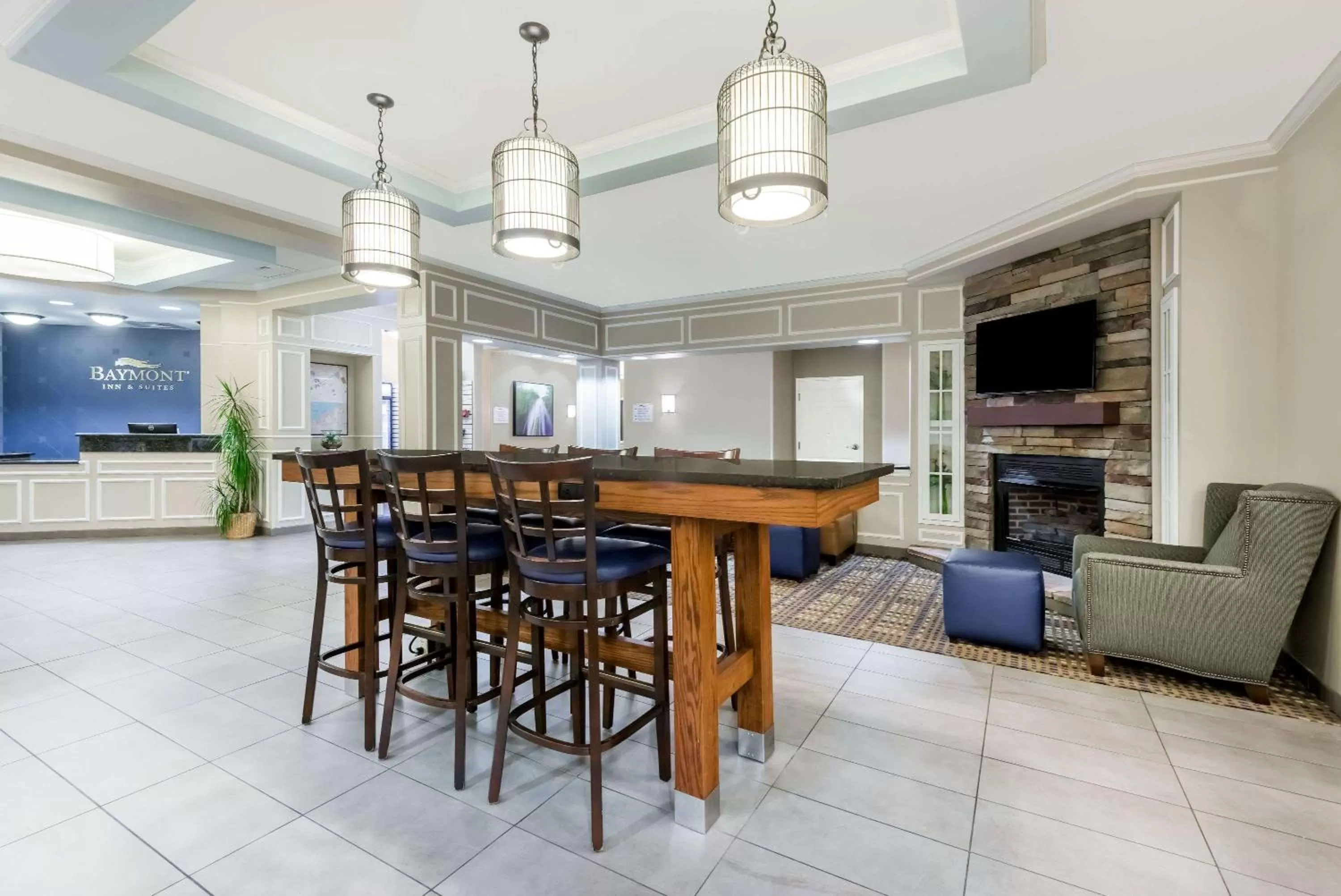 Lobby or reception in Baymont by Wyndham Erie