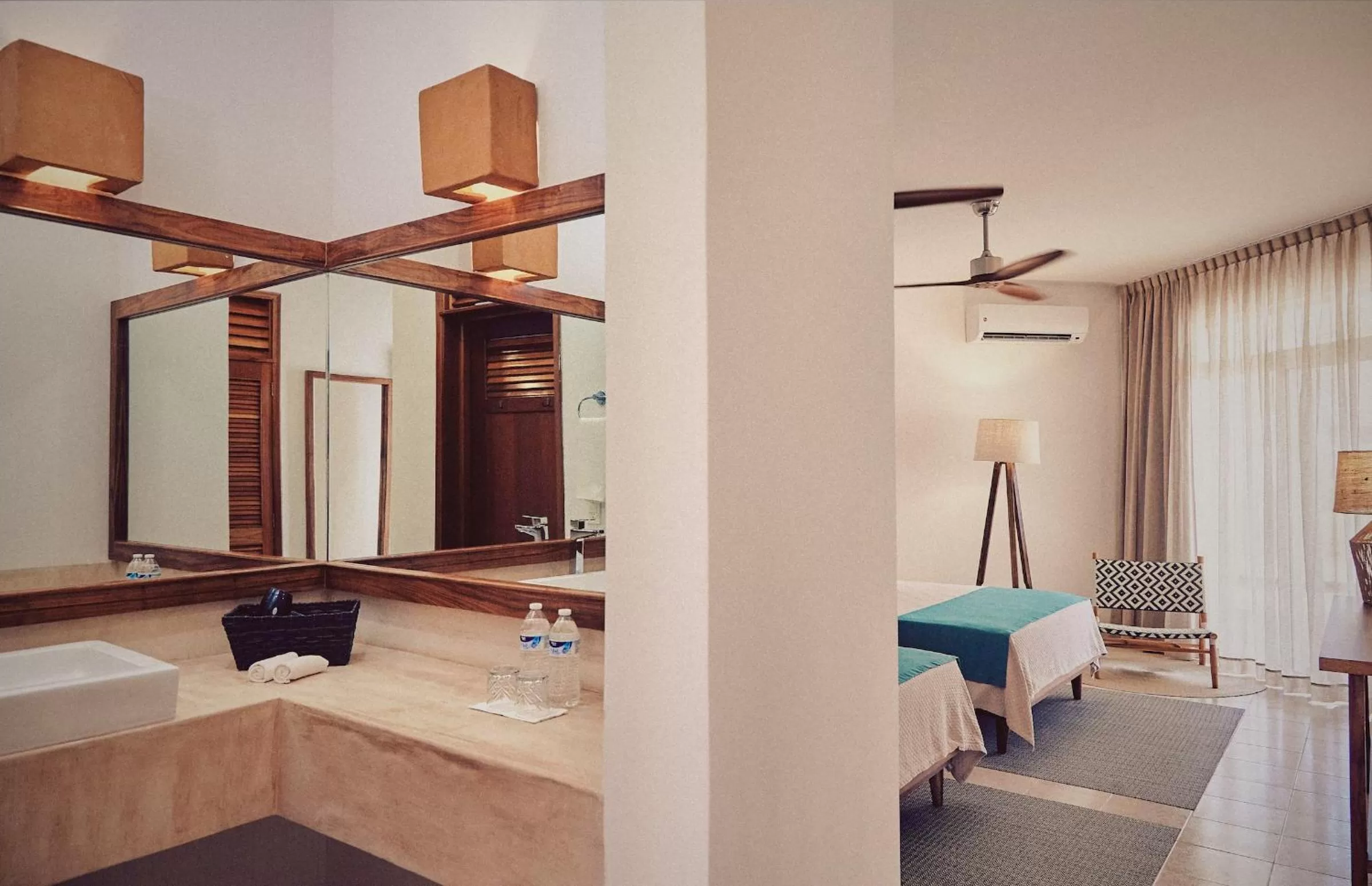 Standard Twin Room with Sea View in Casa Altamar