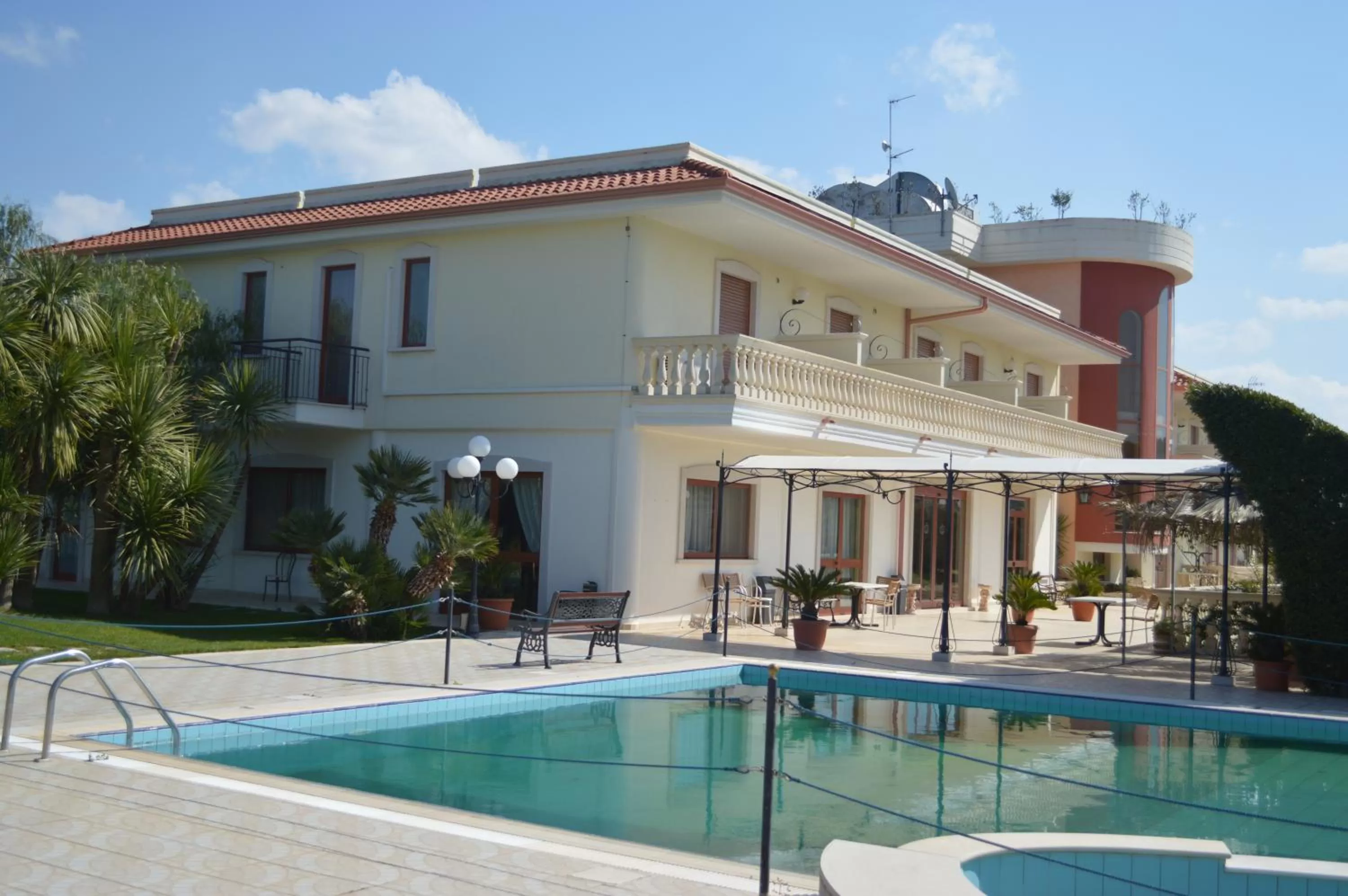 Property building in Hotel Parco Serrone