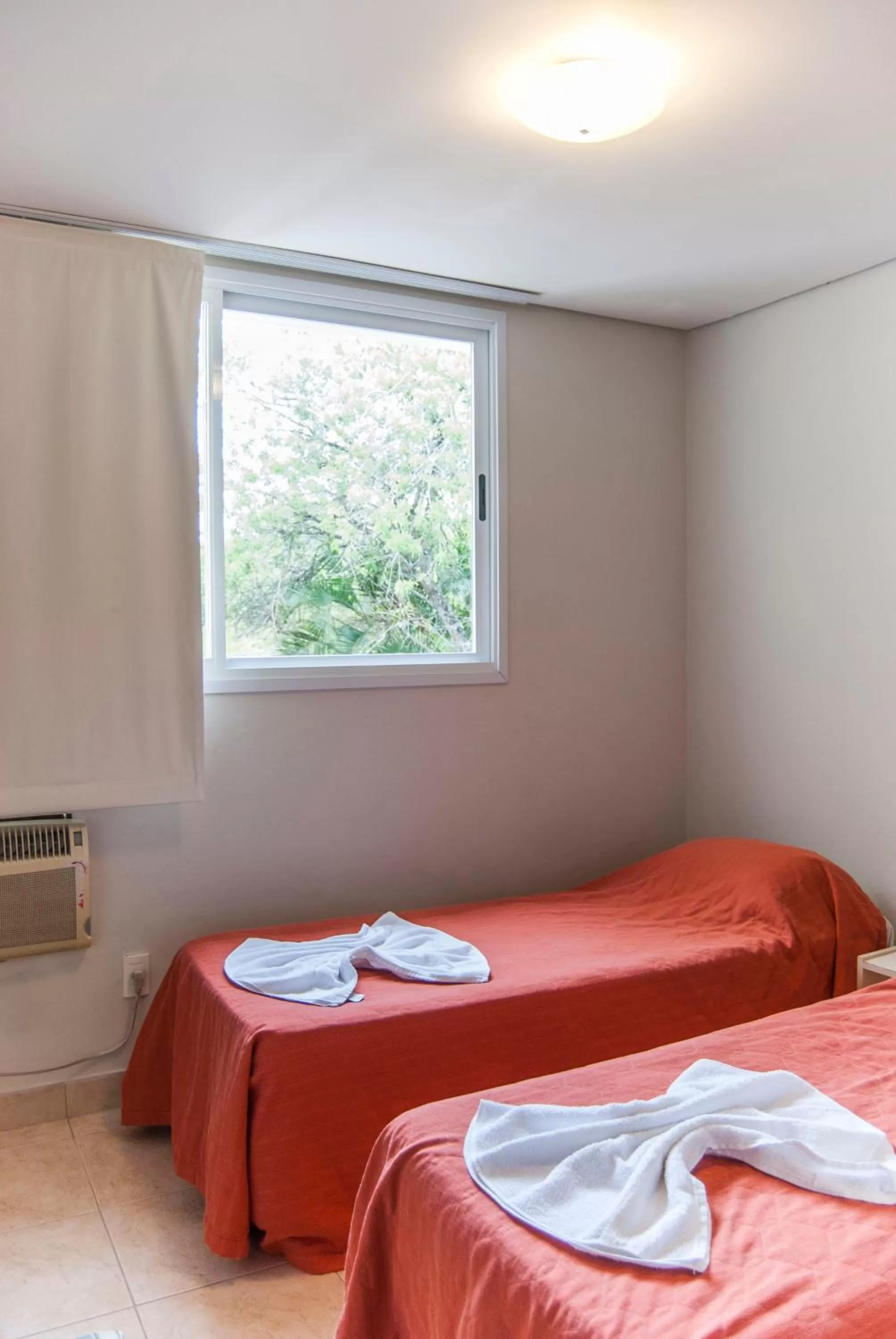 Photo of the whole room in Pousada Holiday