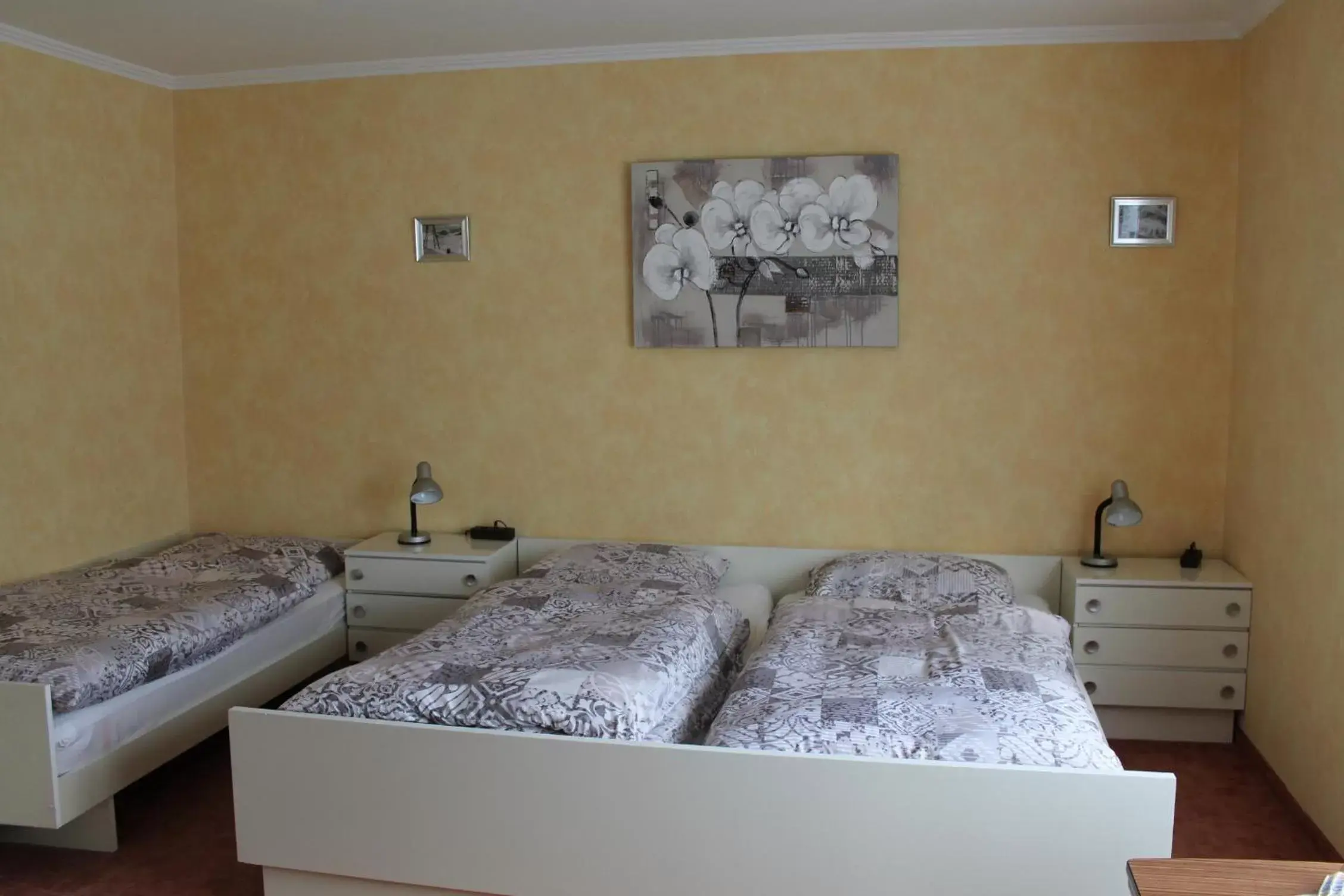 Basic Triple Room in Haus Erlen Basic Triple Room in Haus Erlen