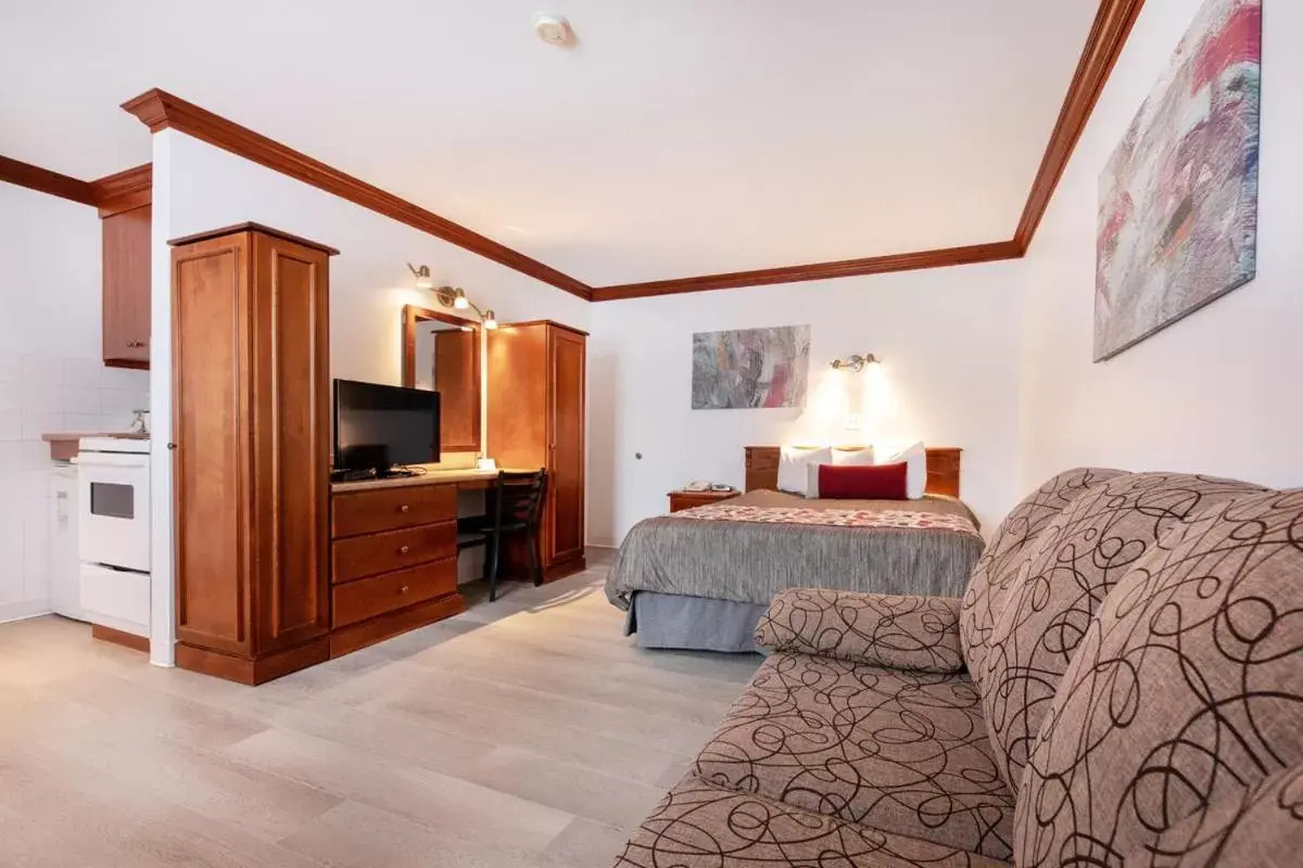 Standard Queen Room with Kitchenette in Hotel Plante Standard Queen Room with Kitchenette in Hotel Plante