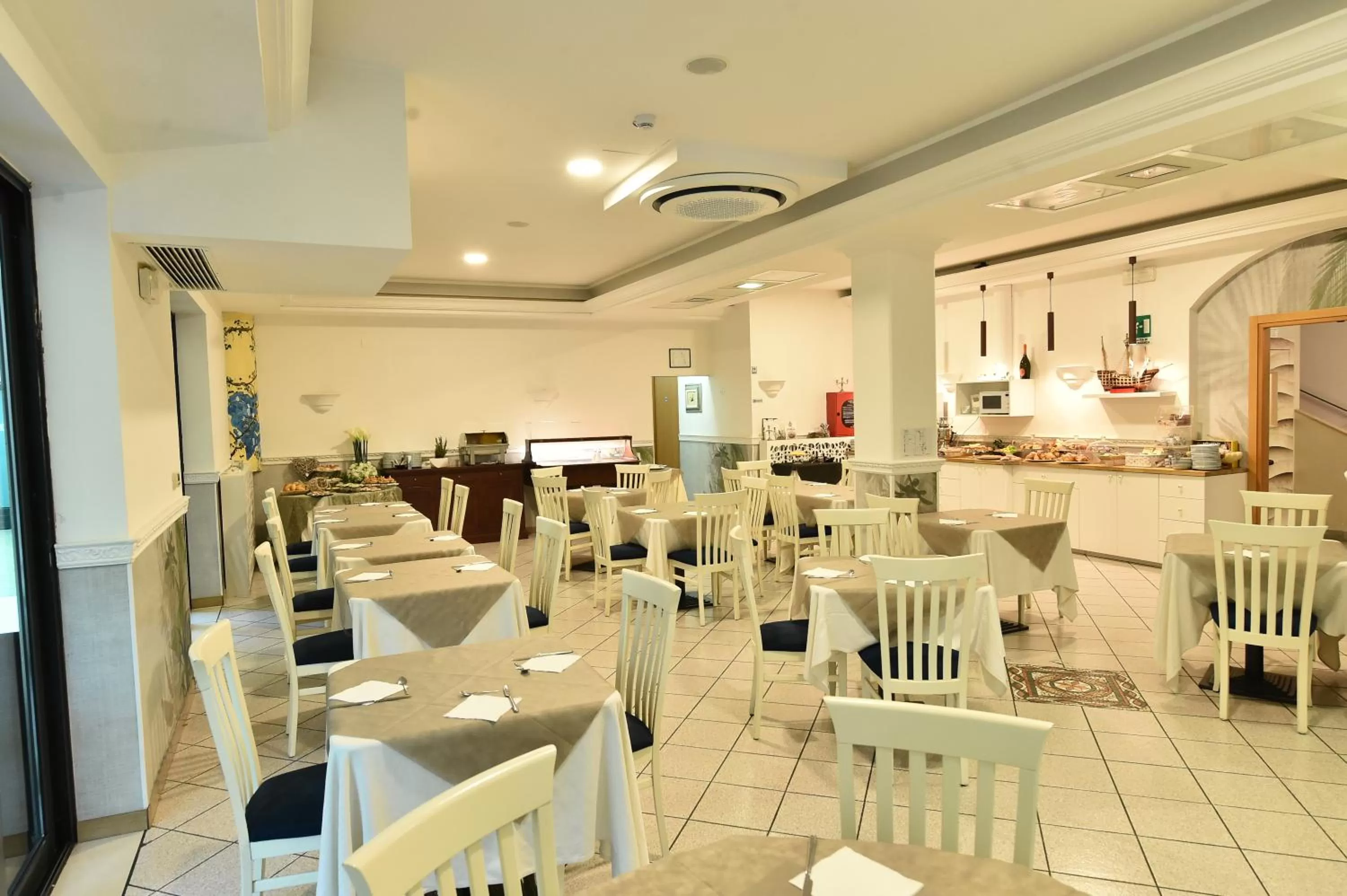 Restaurant/places to eat in Hotel Okinawa