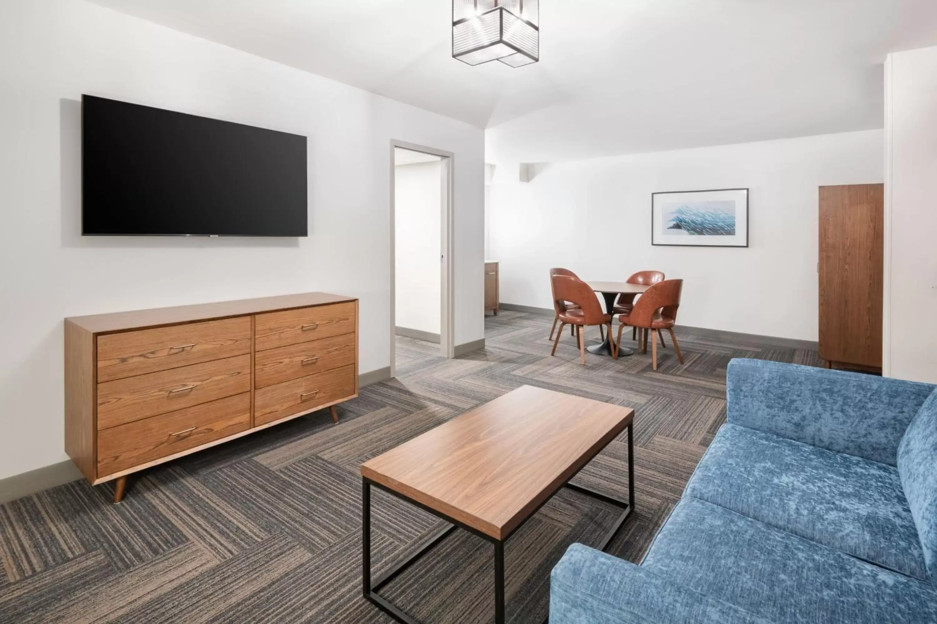 1 Bedroom Suite, 1 King, Sofa beds: 2 in Four Points by Sheraton Spartanburg 1 Bedroom Suite, 1 King, Sofa beds: 2 in Four Points by Sheraton Spartanburg