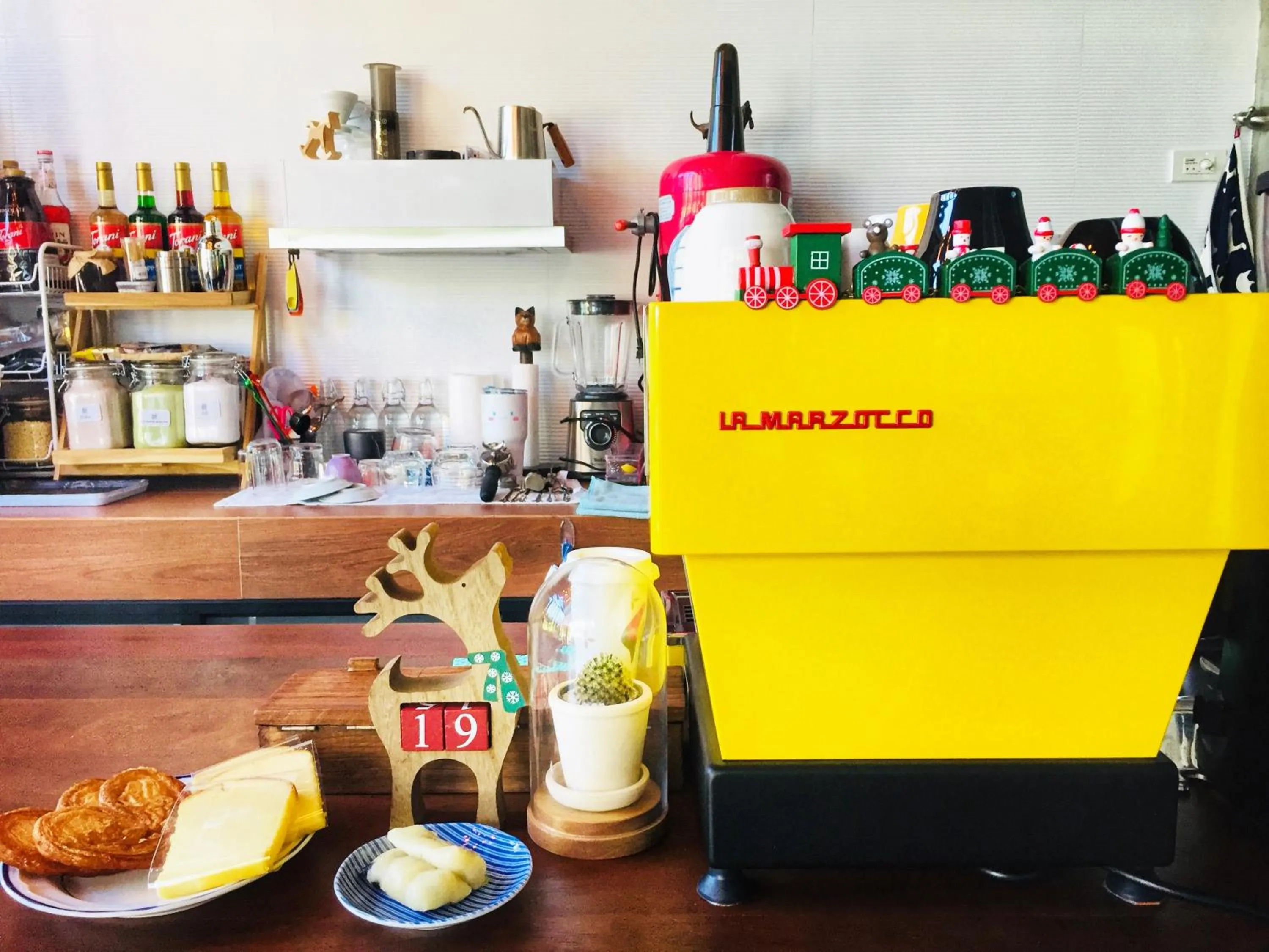 Non alcoholic drinks in Baan Lung Poshtel