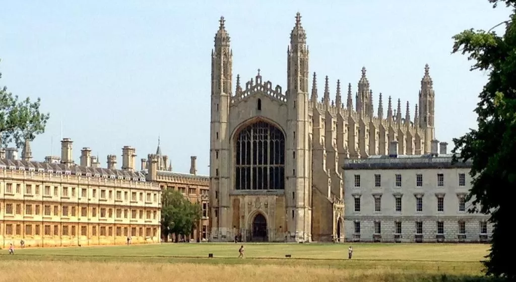 Nearby landmark in The Holly Tree