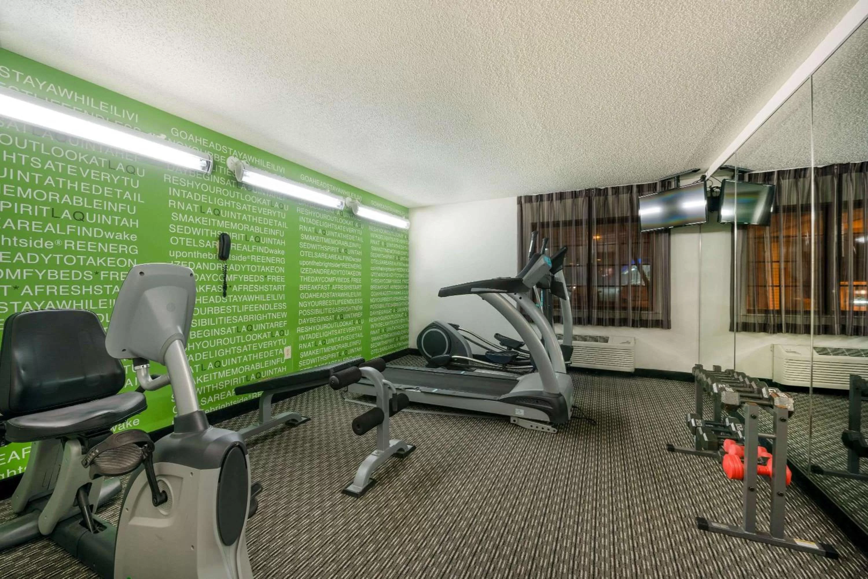 Fitness centre/facilities in La Quinta by Wyndham Cleveland Macedonia