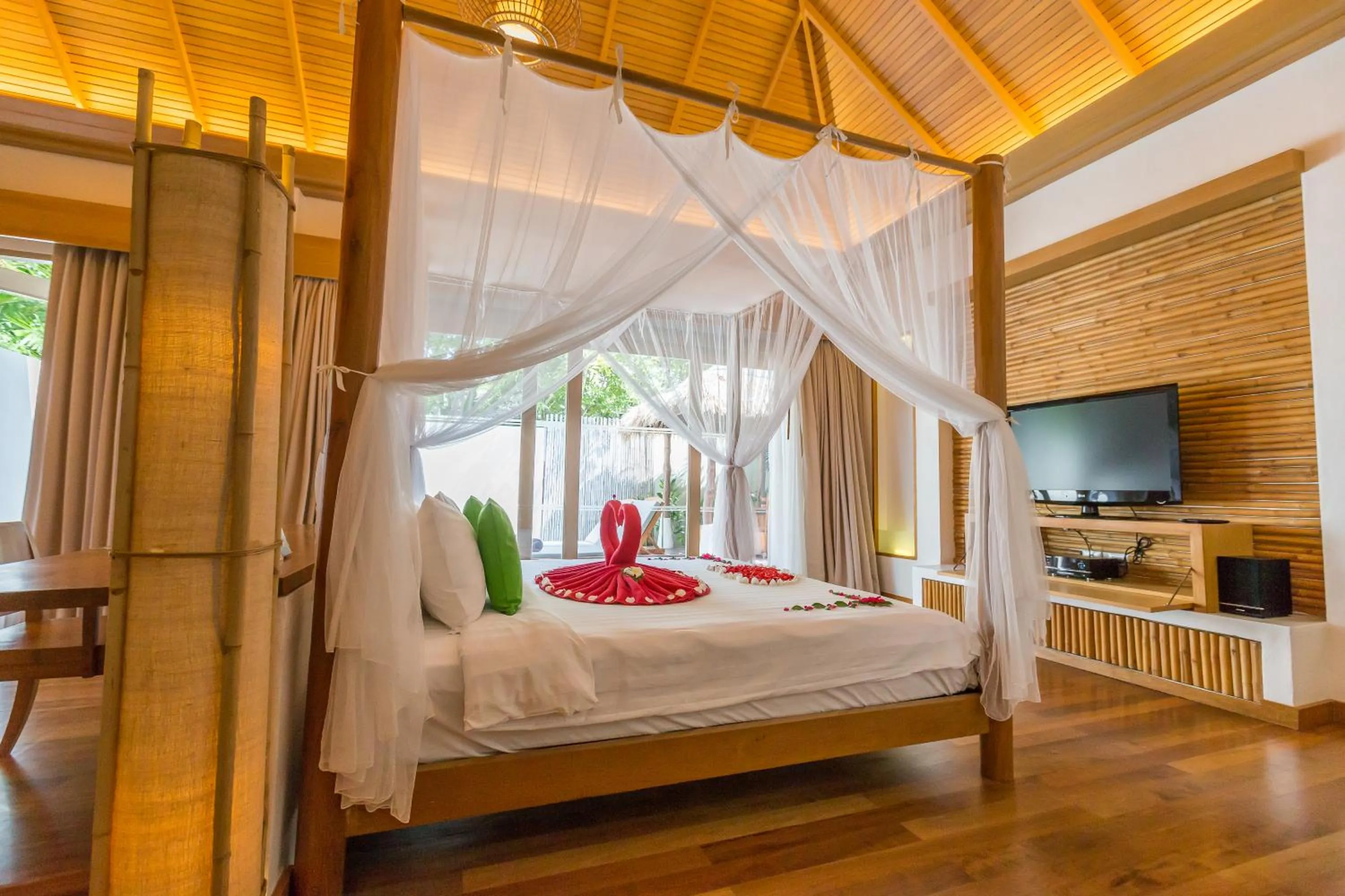 Bedroom, Bed in Metadee Concept Hotel