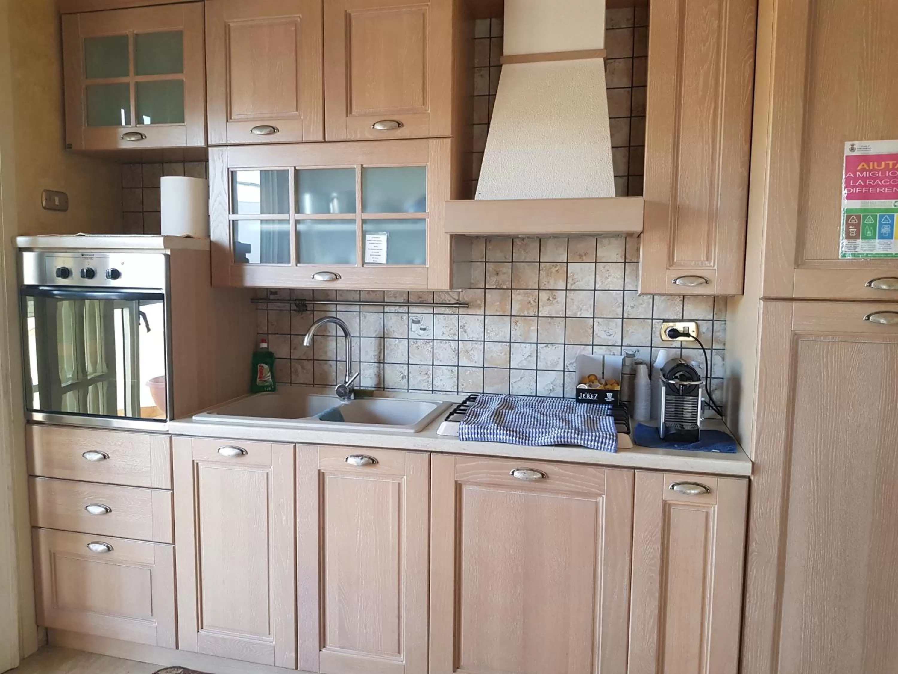 Breakfast, Kitchen/Kitchenette in B&B LU SULE