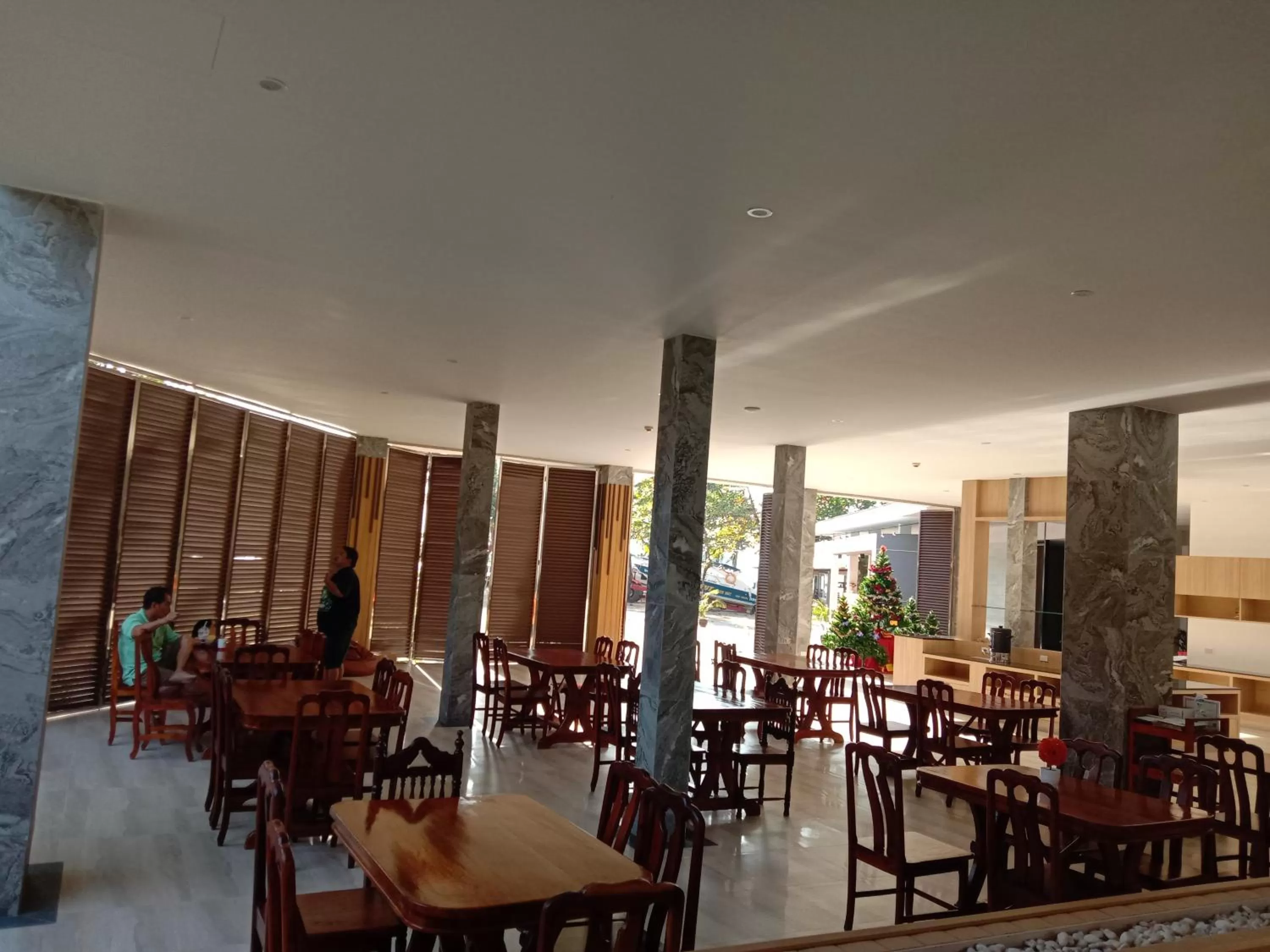 Restaurant/places to eat in Kaibae Hut Resort