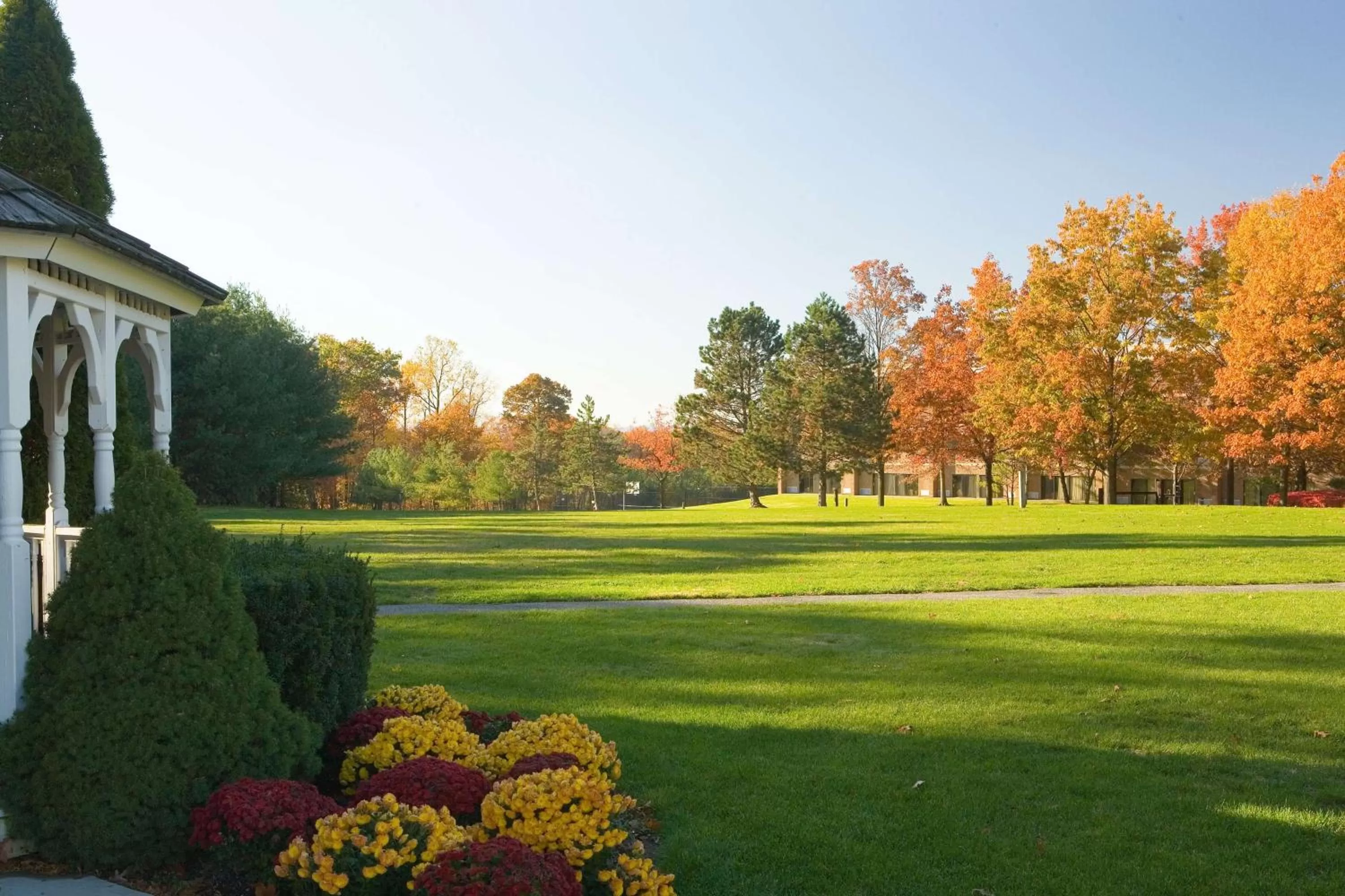 Sports, Garden in Hilton Woodcliff Lake