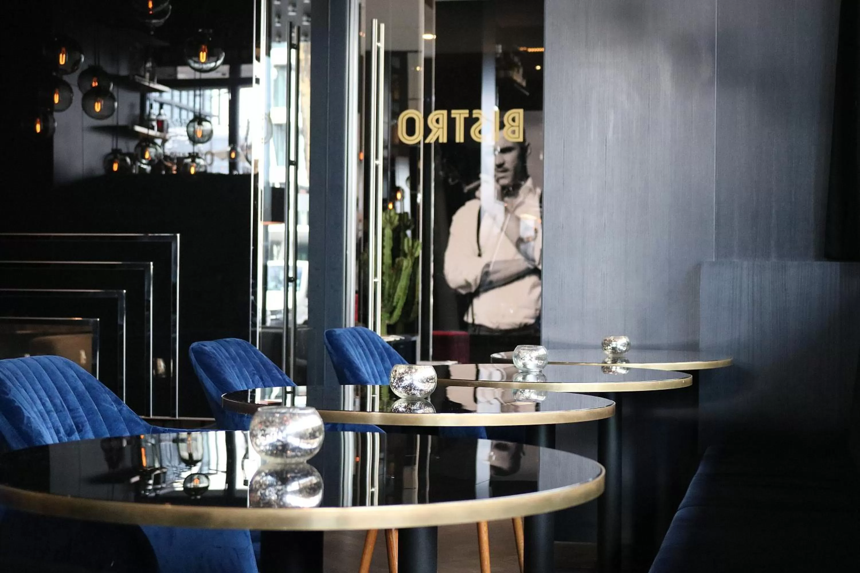 Restaurant/places to eat in Hotel AMANO Grand Central