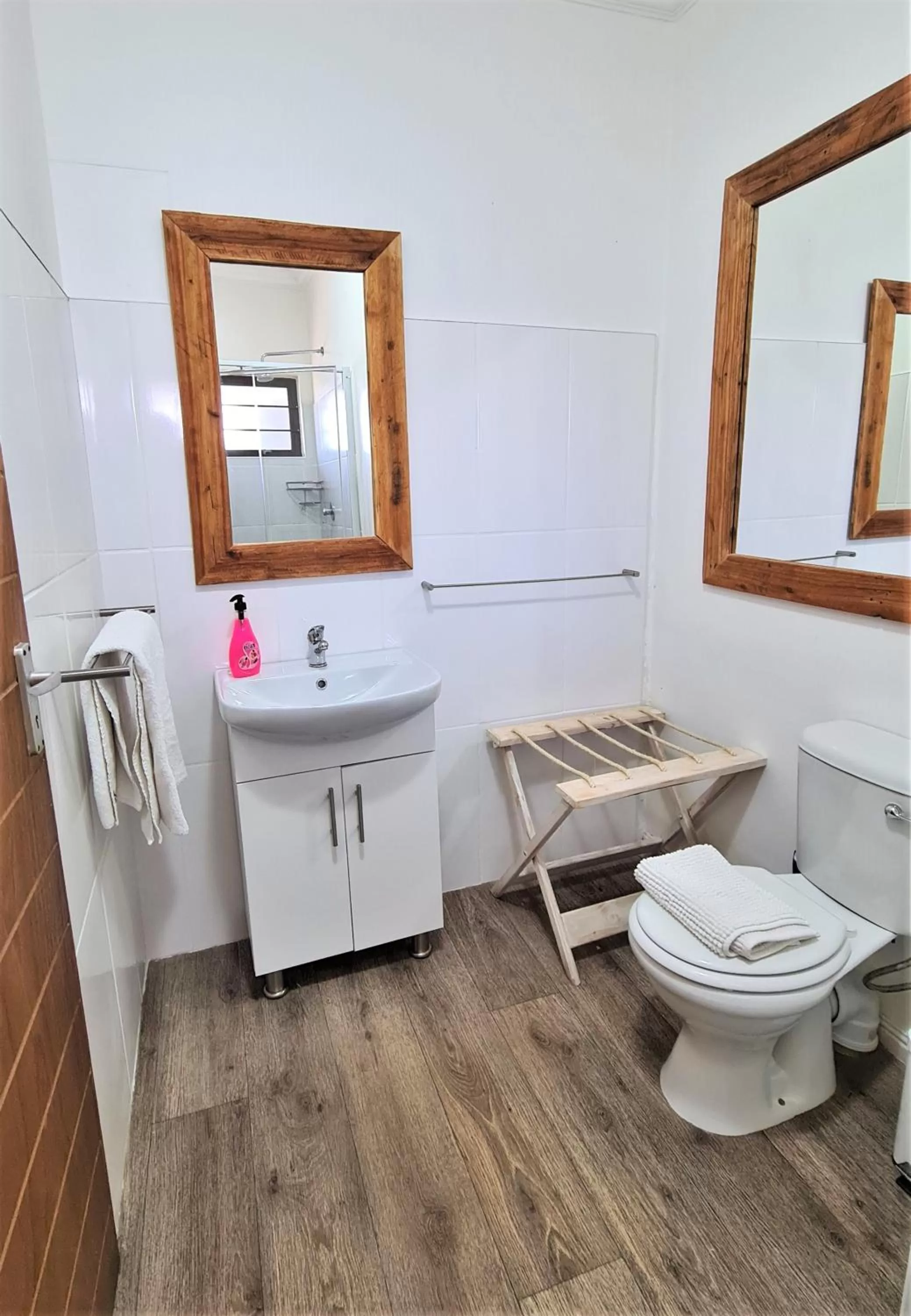 Bathroom in Tiende Laan Bed & Breakfast and Self-Catering