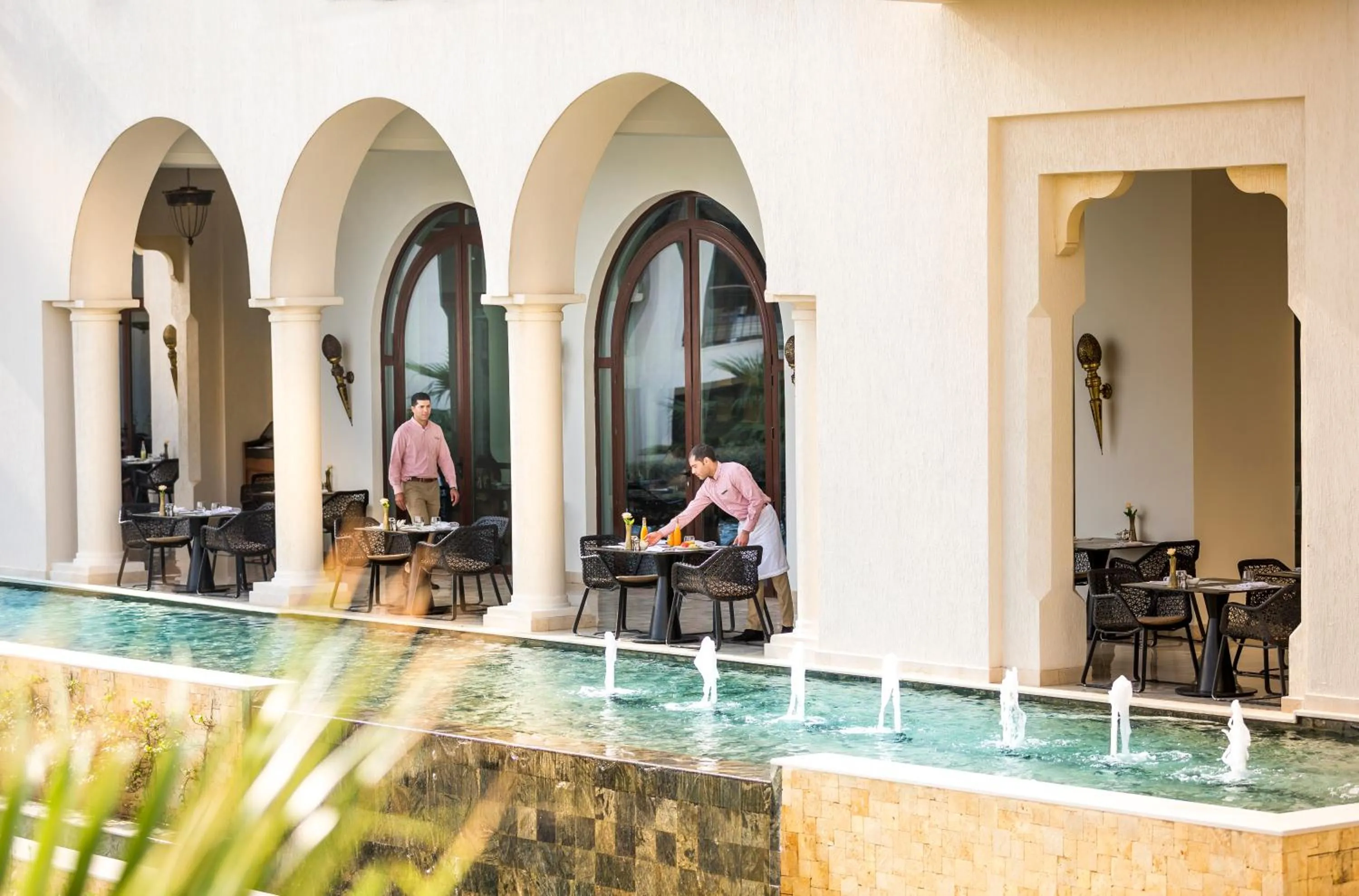 Restaurant/places to eat in Four Seasons Hotel Tunis