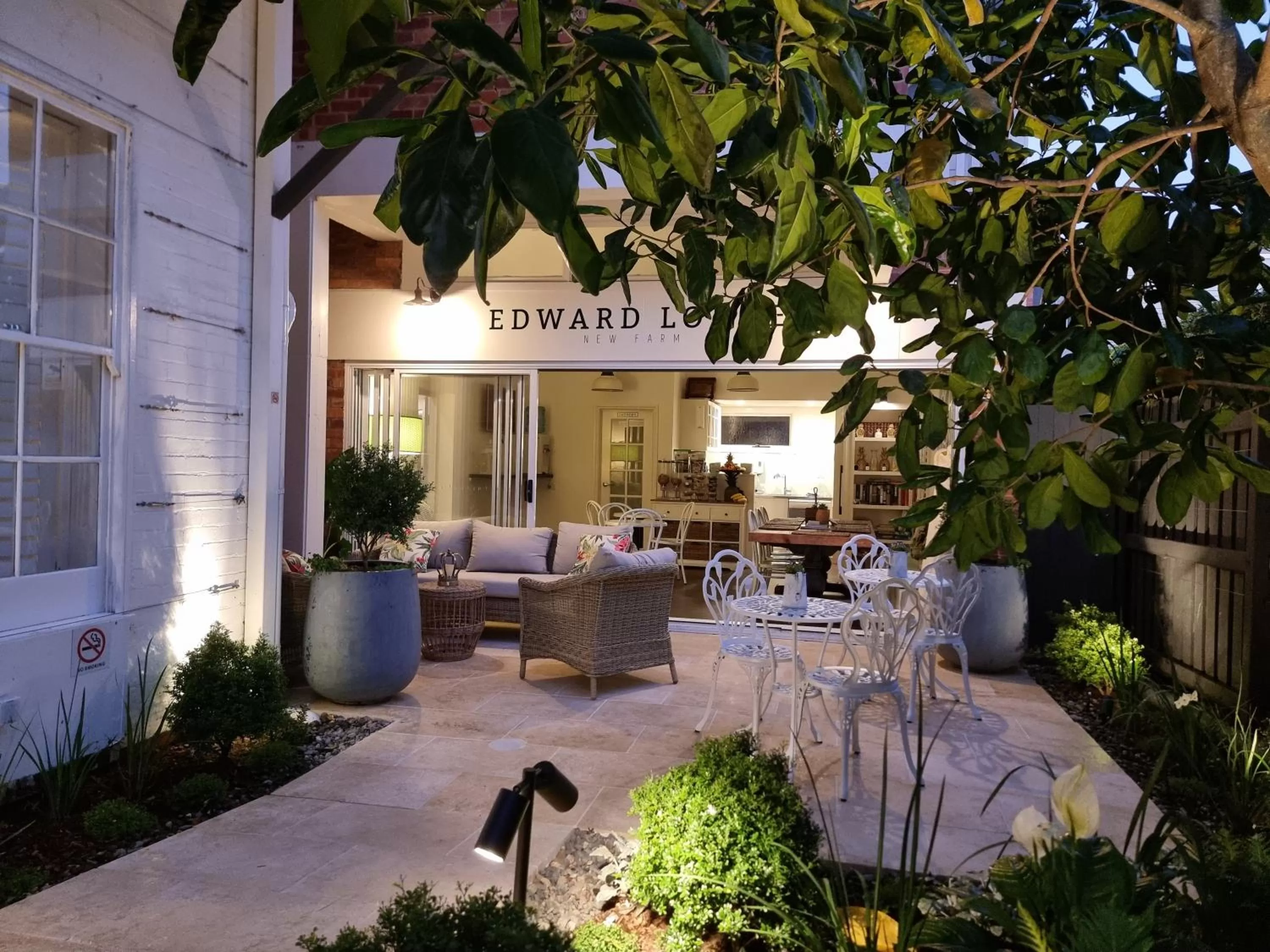 Property building in Edward Lodge New Fam