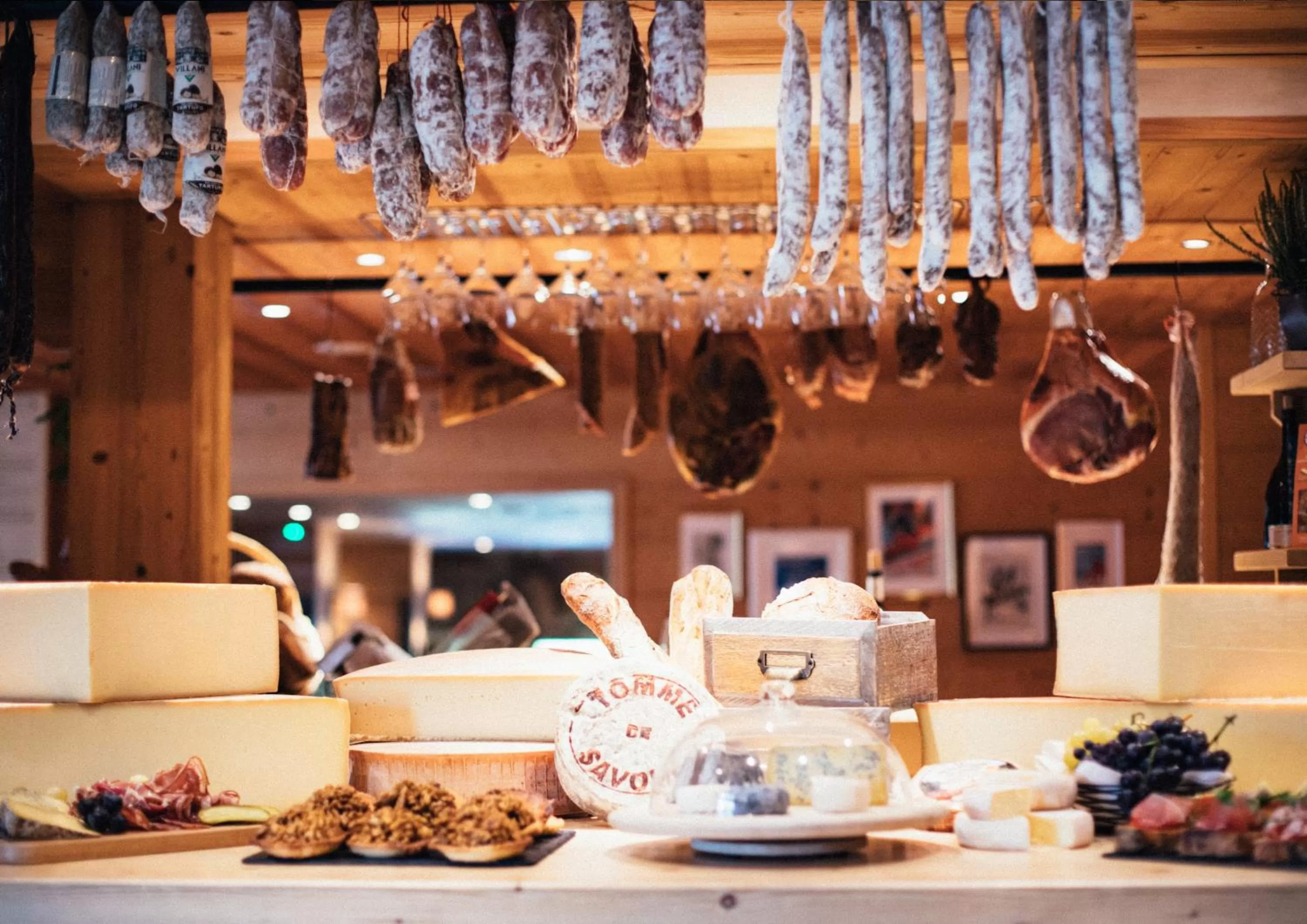 Restaurant/places to eat in Hôtel L'Arboisie