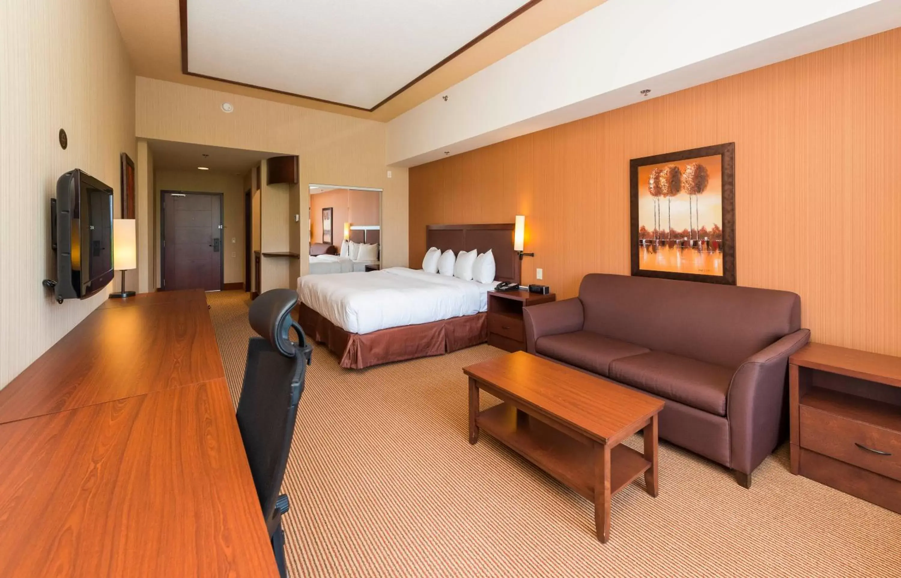 King Room with Sofa Bed in Quality Inn & Suites King Room with Sofa Bed in Quality Inn & Suites