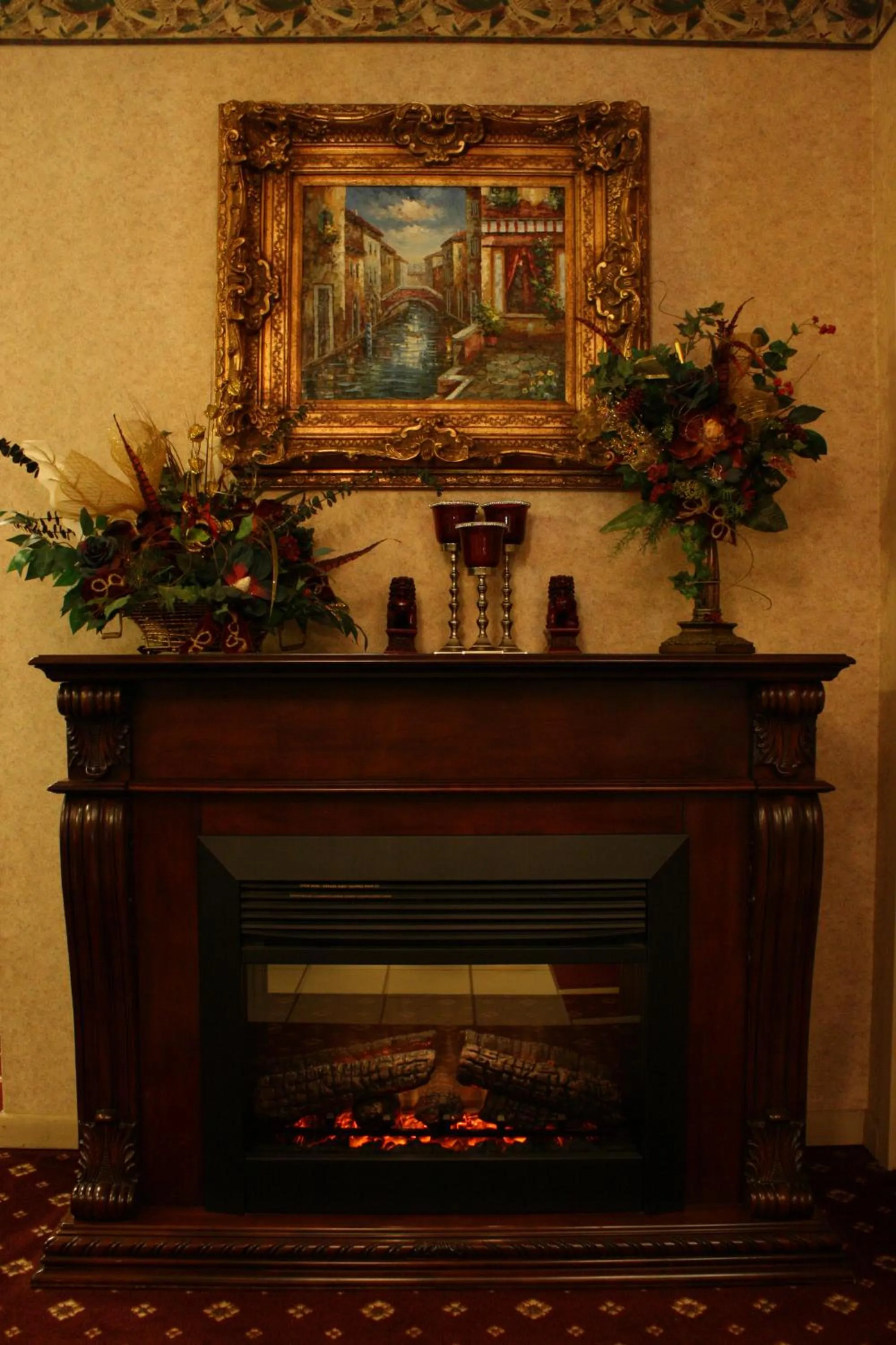 Communal lounge/ TV room in Country Hearth Inn-Union City