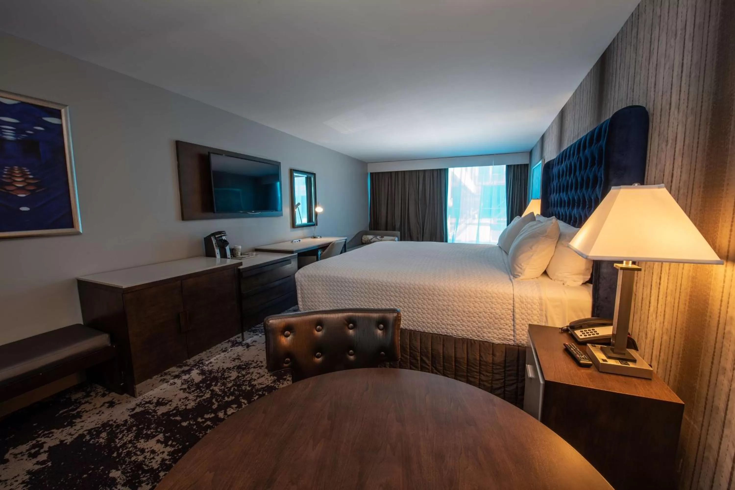 Bed in DoubleTree by Hilton Houston Brookhollow