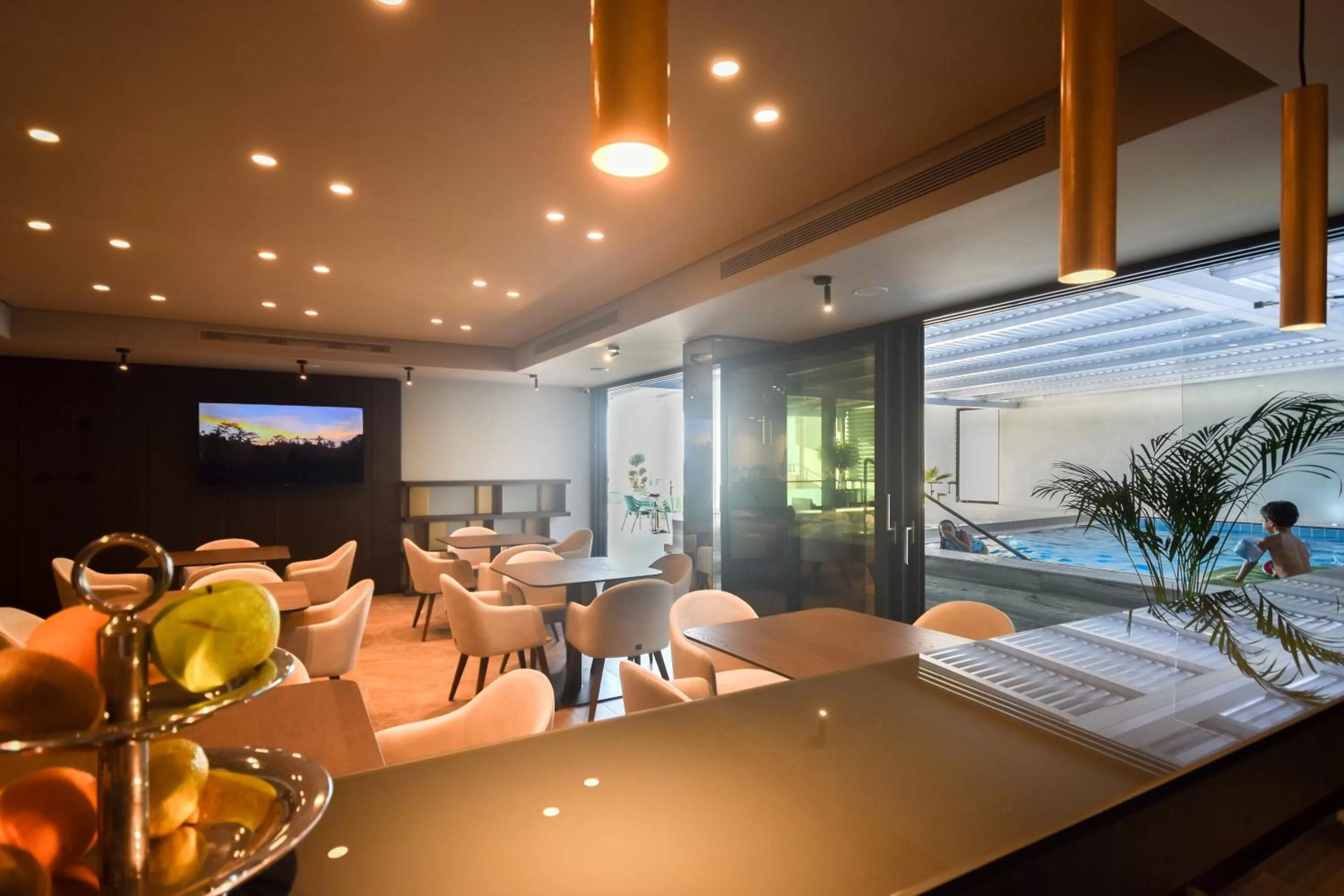 Restaurant/places to eat in Flamingo Hotel