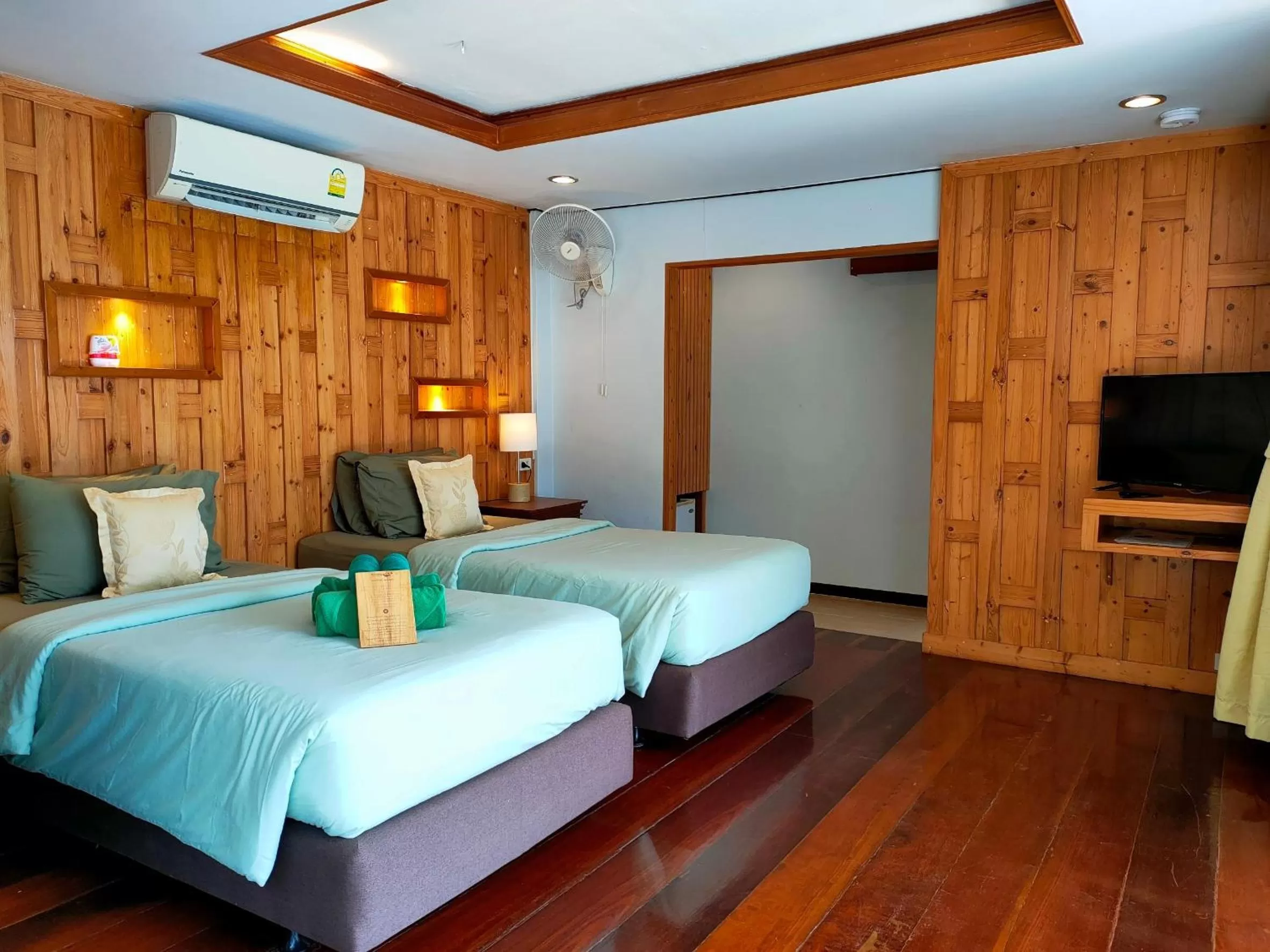 Bed in Koh Kood Beach Resort