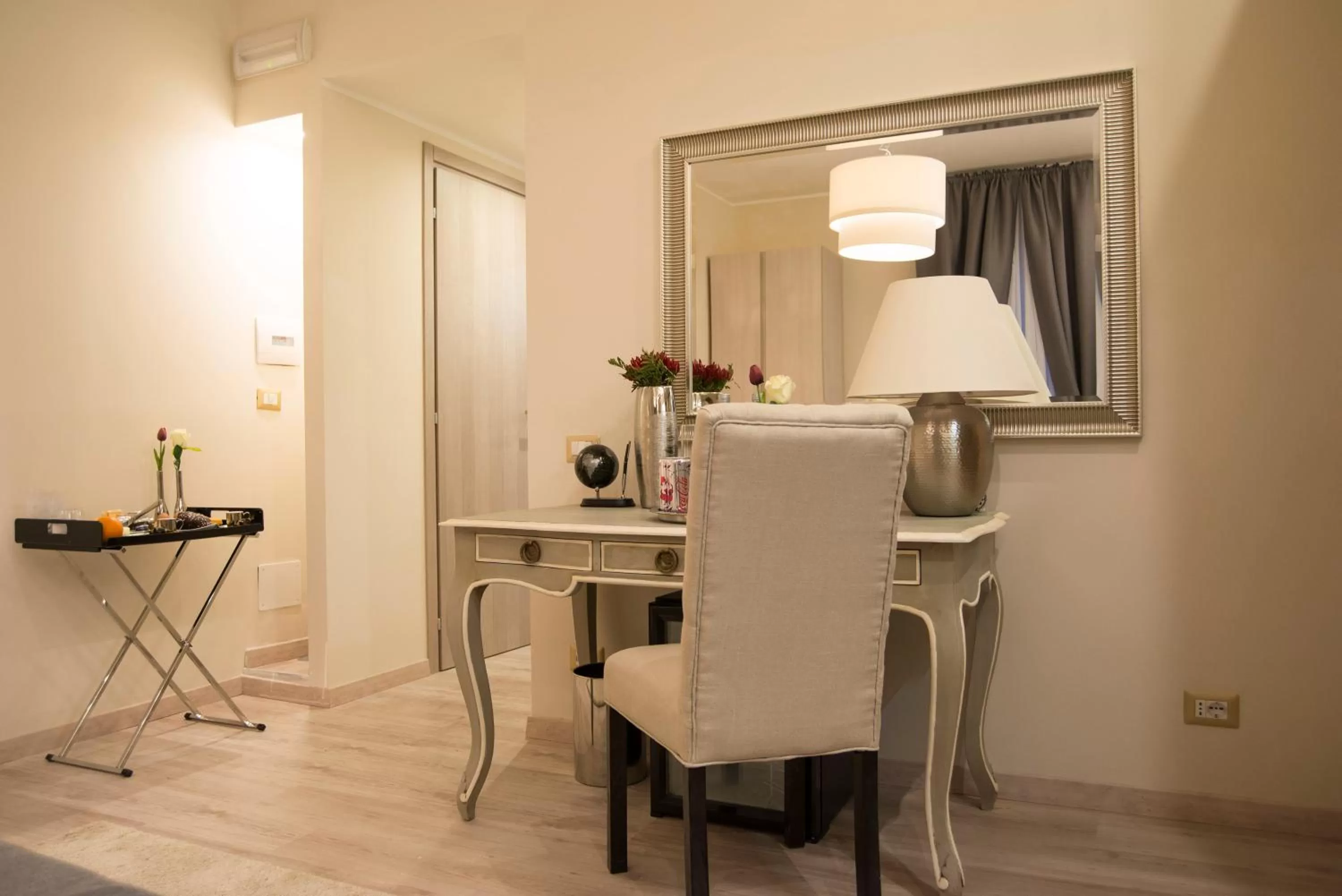 Day in Town House 62