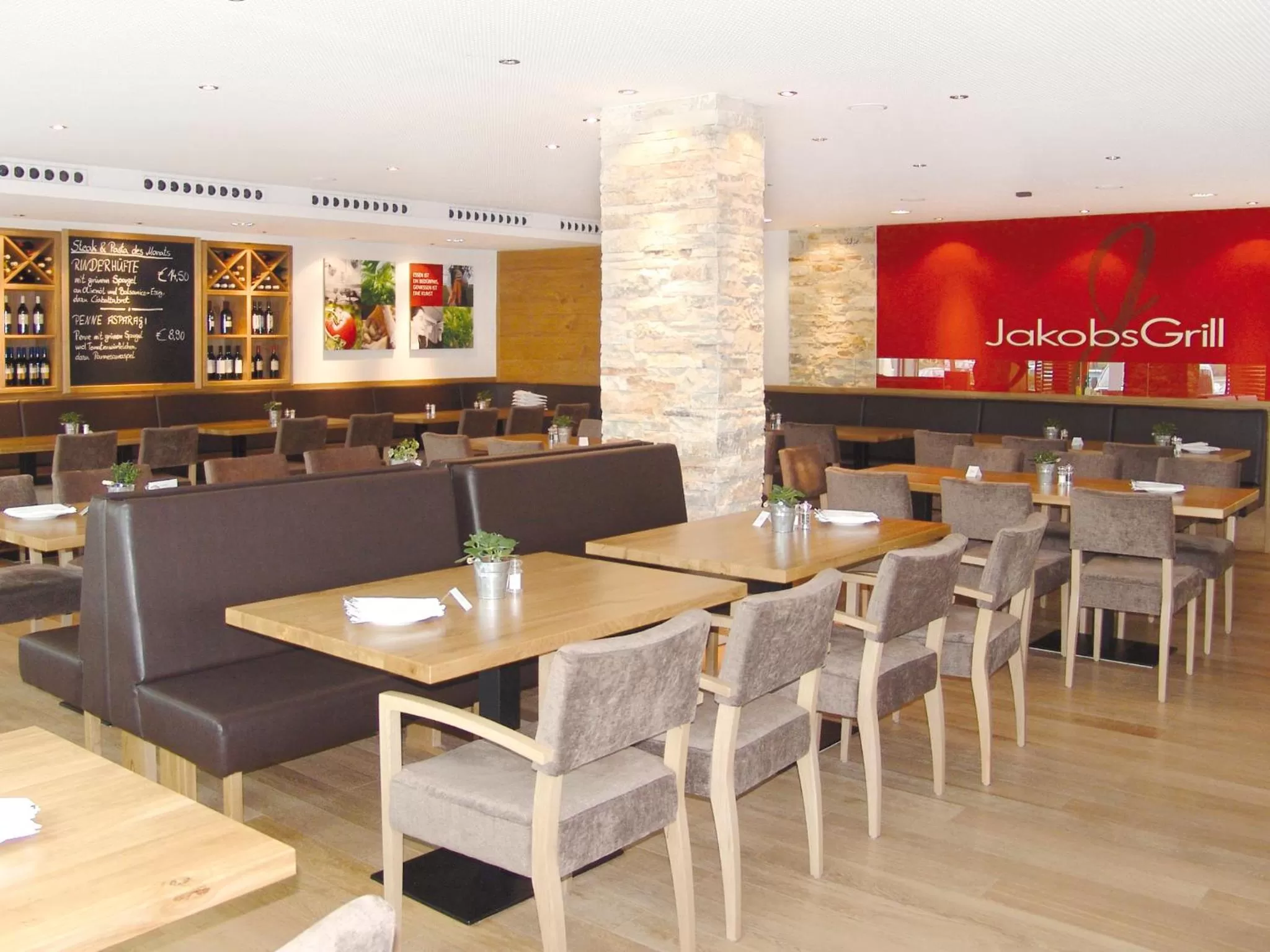 Lounge or bar in Seligweiler Hotel & Restaurant