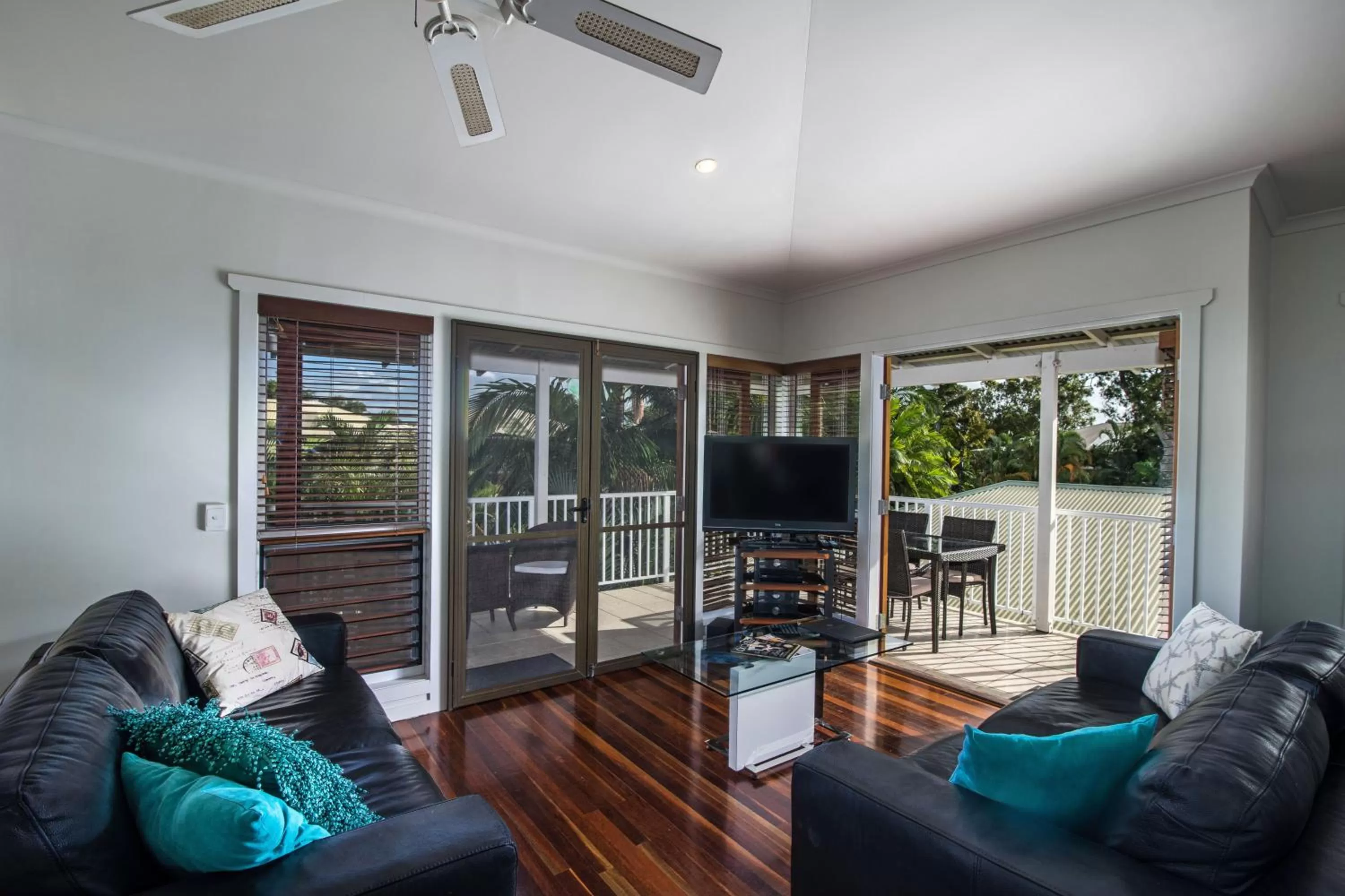 Living room in South Pacific Resort & Spa Noosa