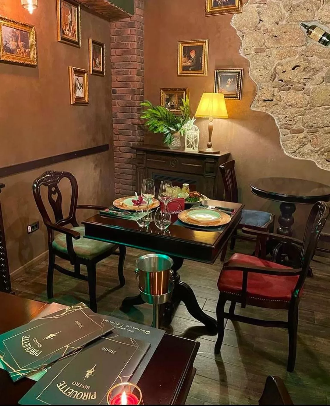 Restaurant/Places to Eat in Belle Epoque Boutique (Adult Only)