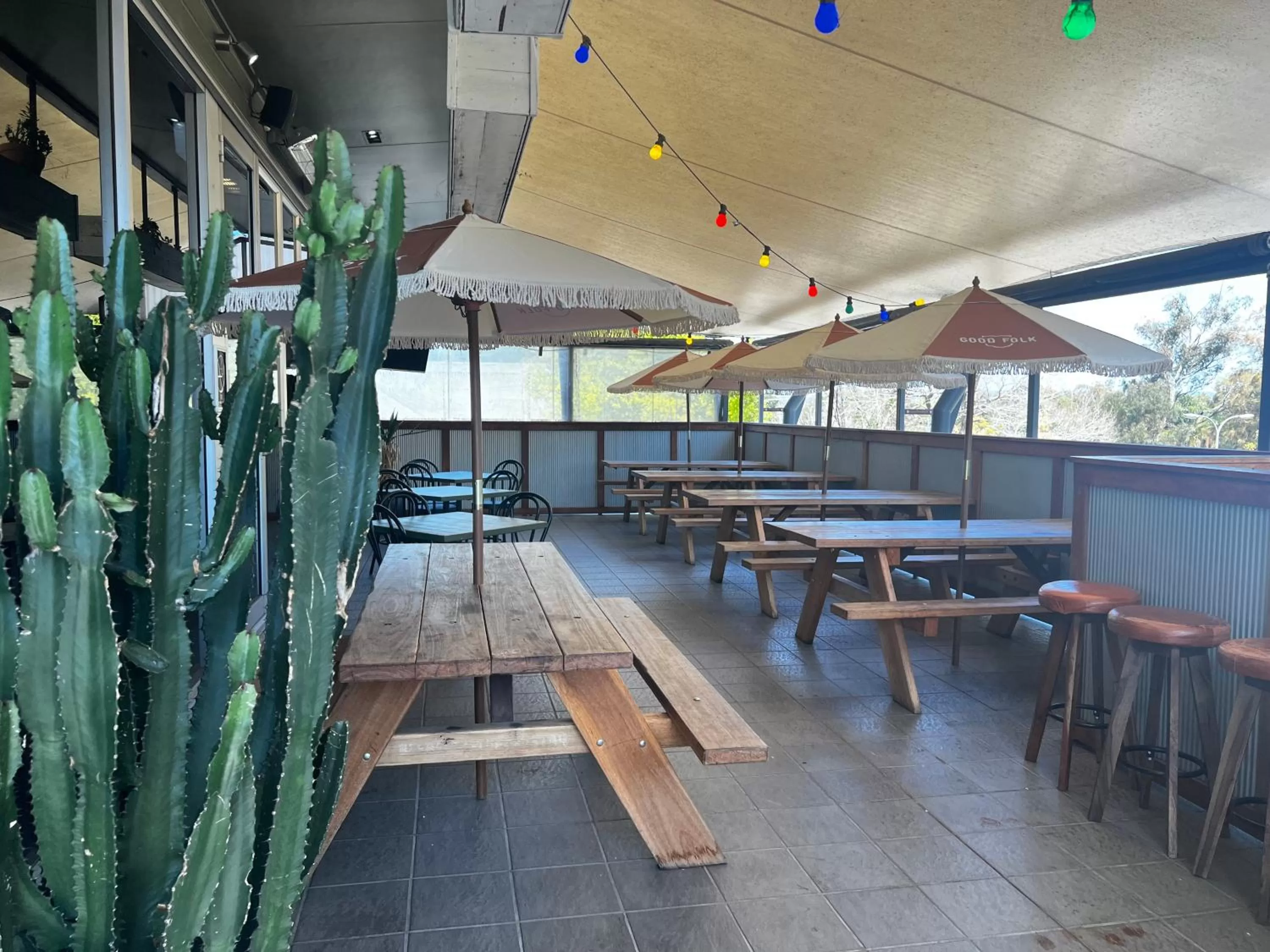 Restaurant/places to eat in The Family Hotel