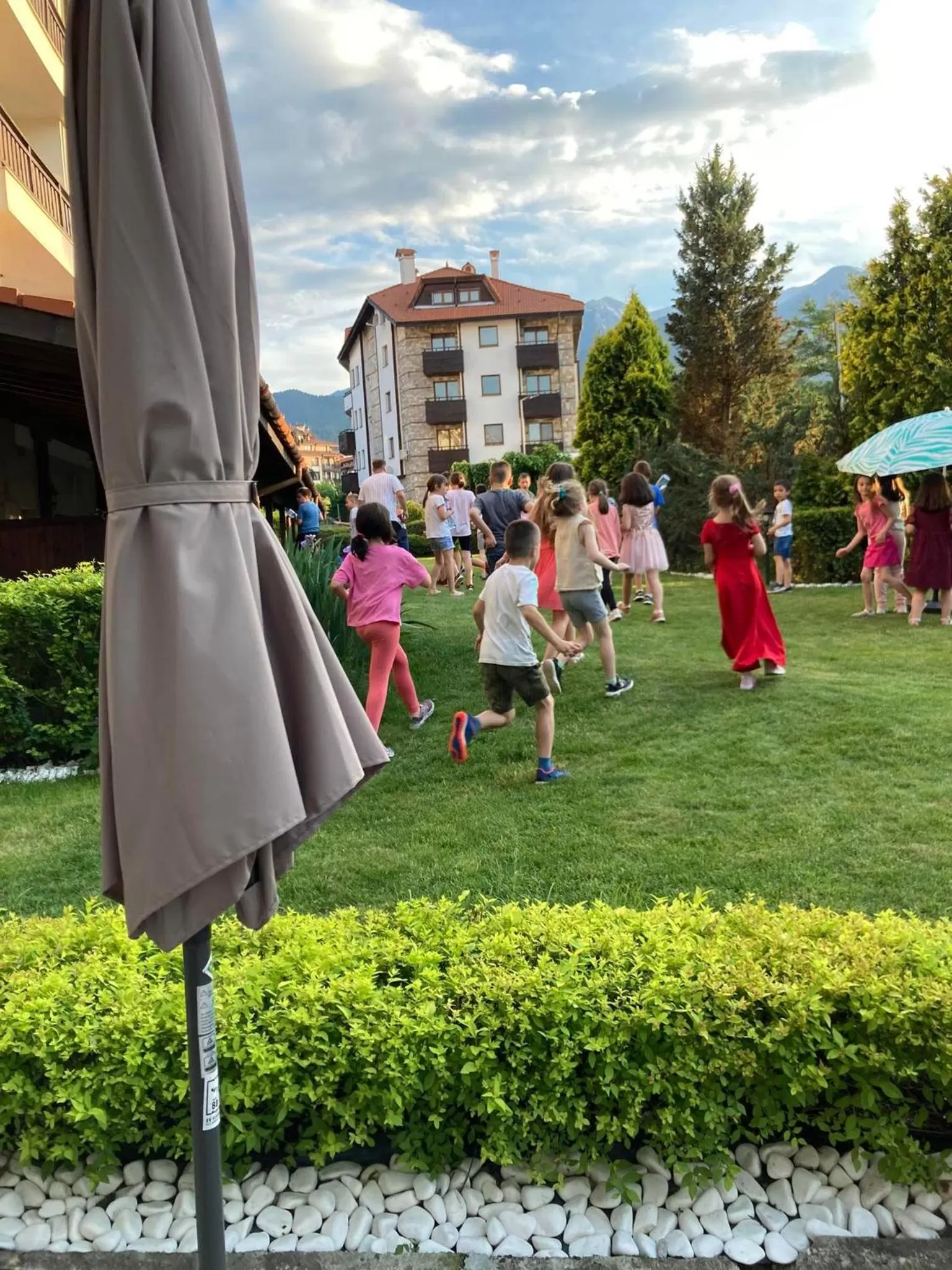 Garden in Parklands Hotel & Pool