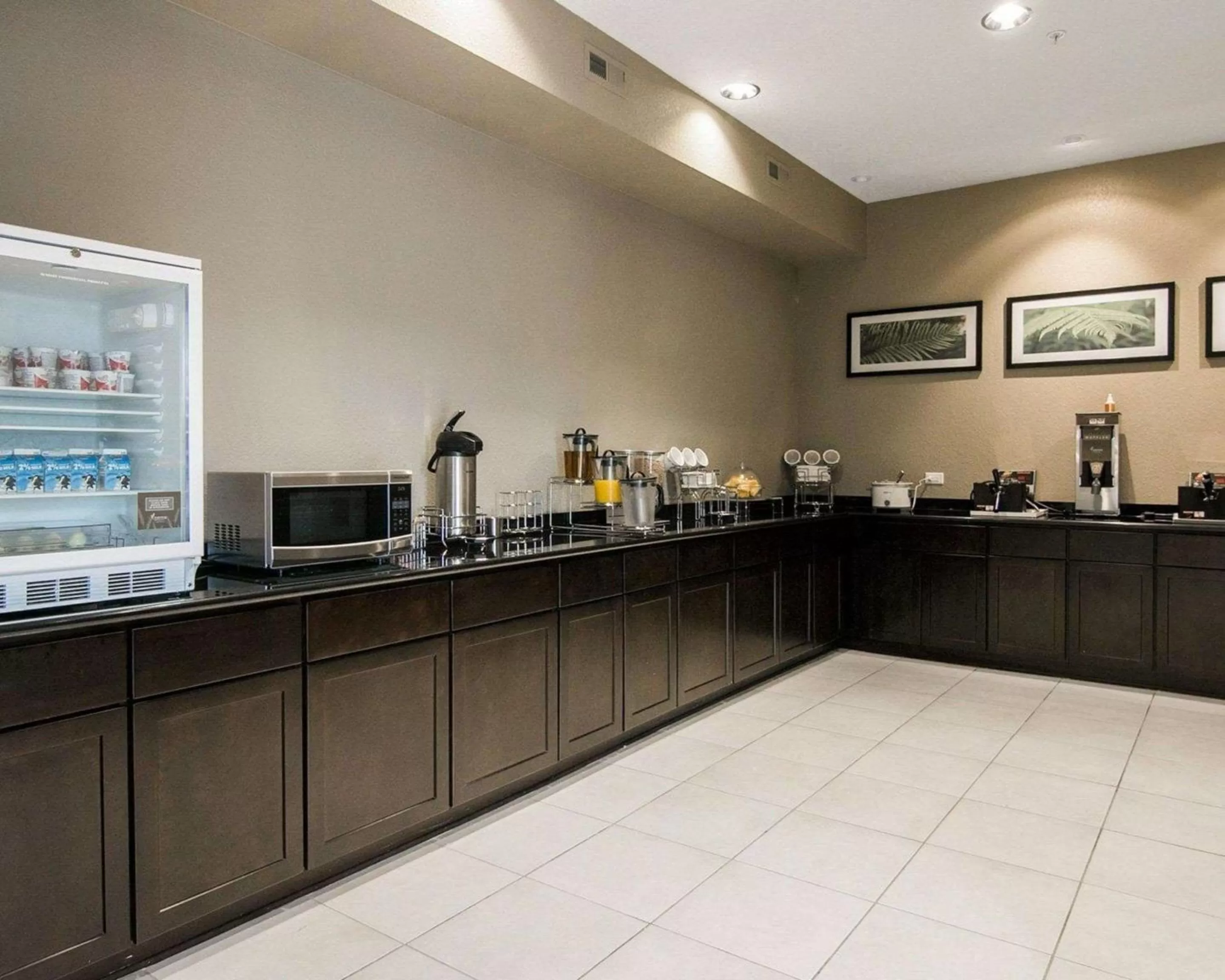 Restaurant/places to eat in Sleep Inn & Suites Fort Dodge